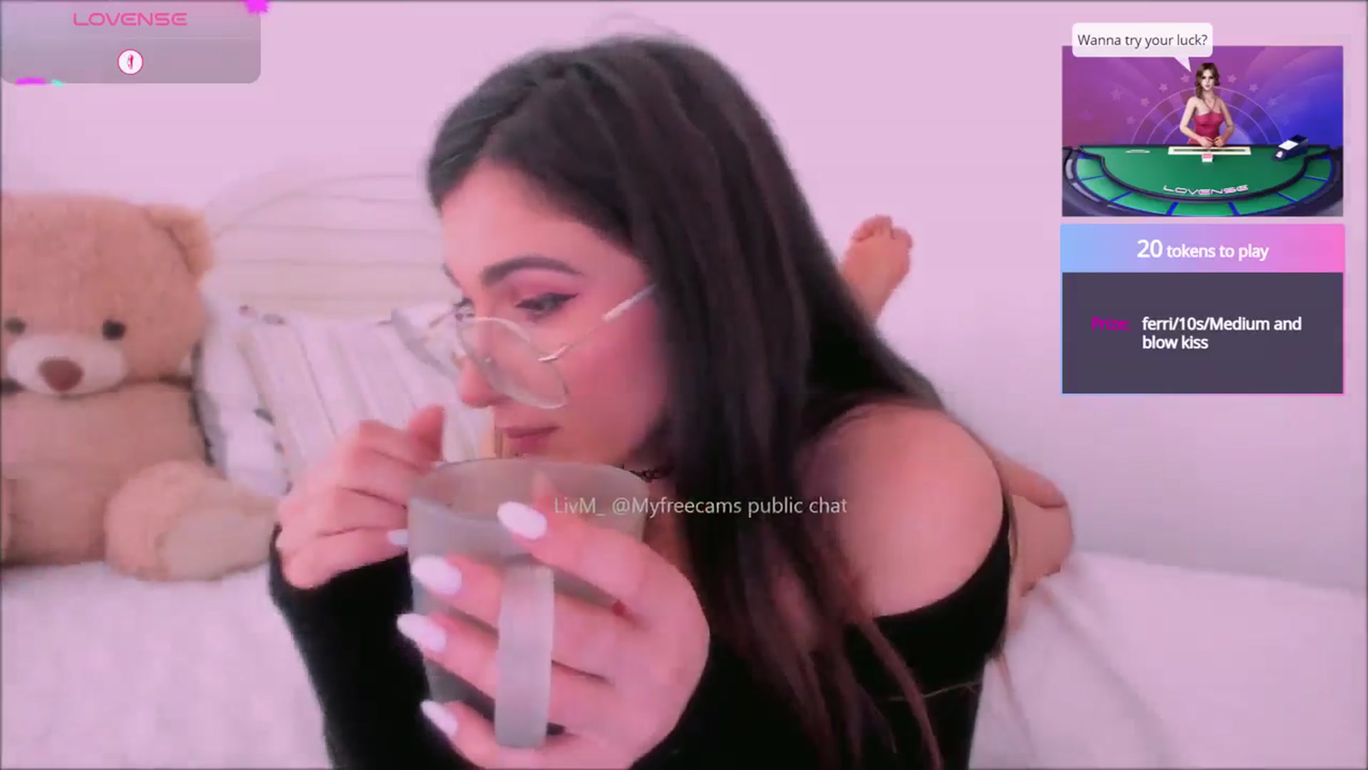 Gallery image thumbnail from LivM_'s myfreecams stream on, 09/12/2025, 08:39 image 19 of 20