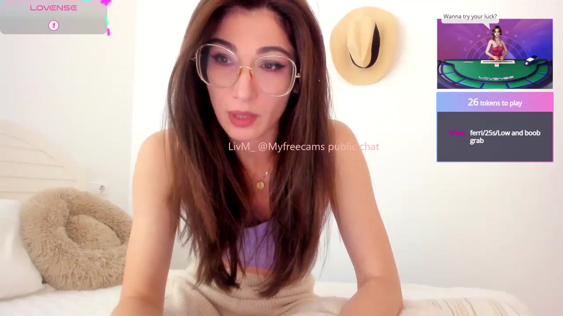 Gallery image thumbnail from LivM_'s myfreecams stream on, 09/29/2025, 07:55 image 6 of 20