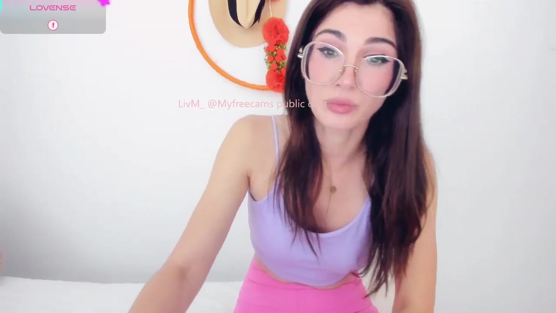 Gallery image thumbnail from LivM_'s myfreecams stream on, 10/02/2025, 08:24 image 4 of 20