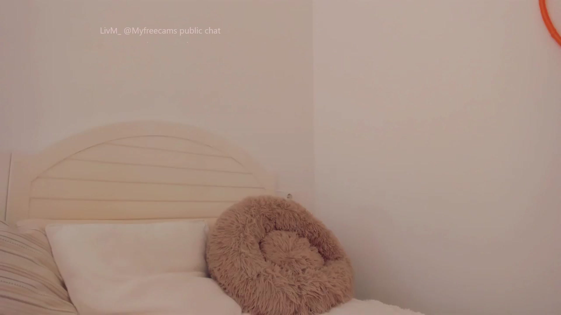 Gallery image thumbnail from LivM_'s myfreecams stream on, 10/10/2025, 10:01 image 16 of 20