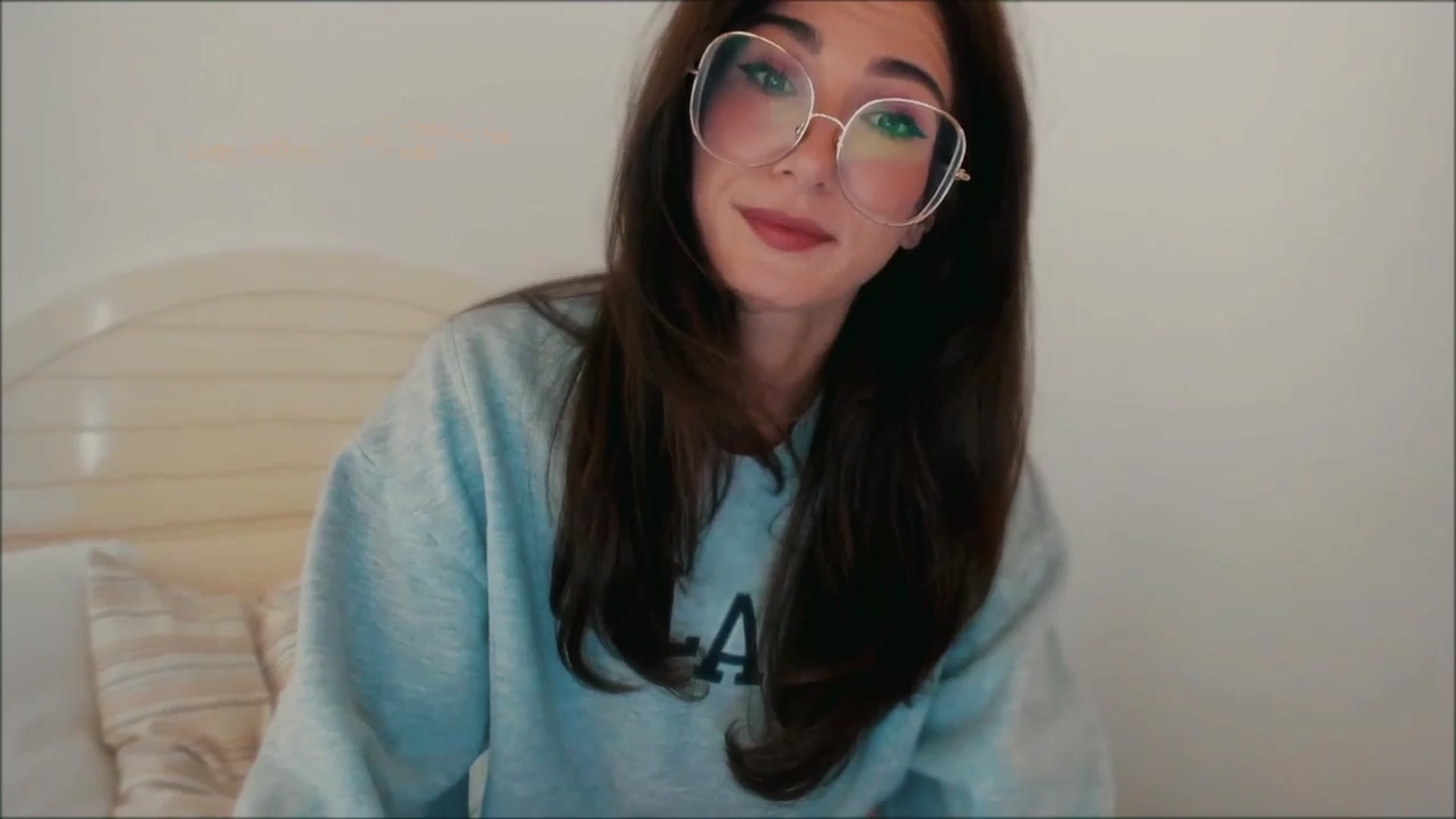 Gallery image thumbnail from LivM_'s myfreecams stream on, 10/11/2025, 07:56 image 20 of 20