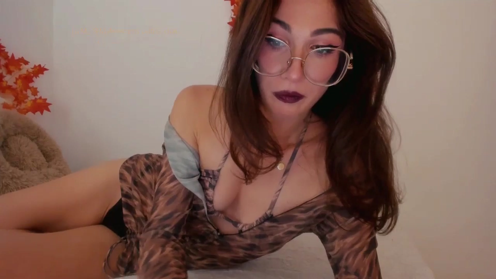 Gallery image thumbnail from LivM_'s myfreecams stream on, 10/12/2025, 10:29 image 8 of 20