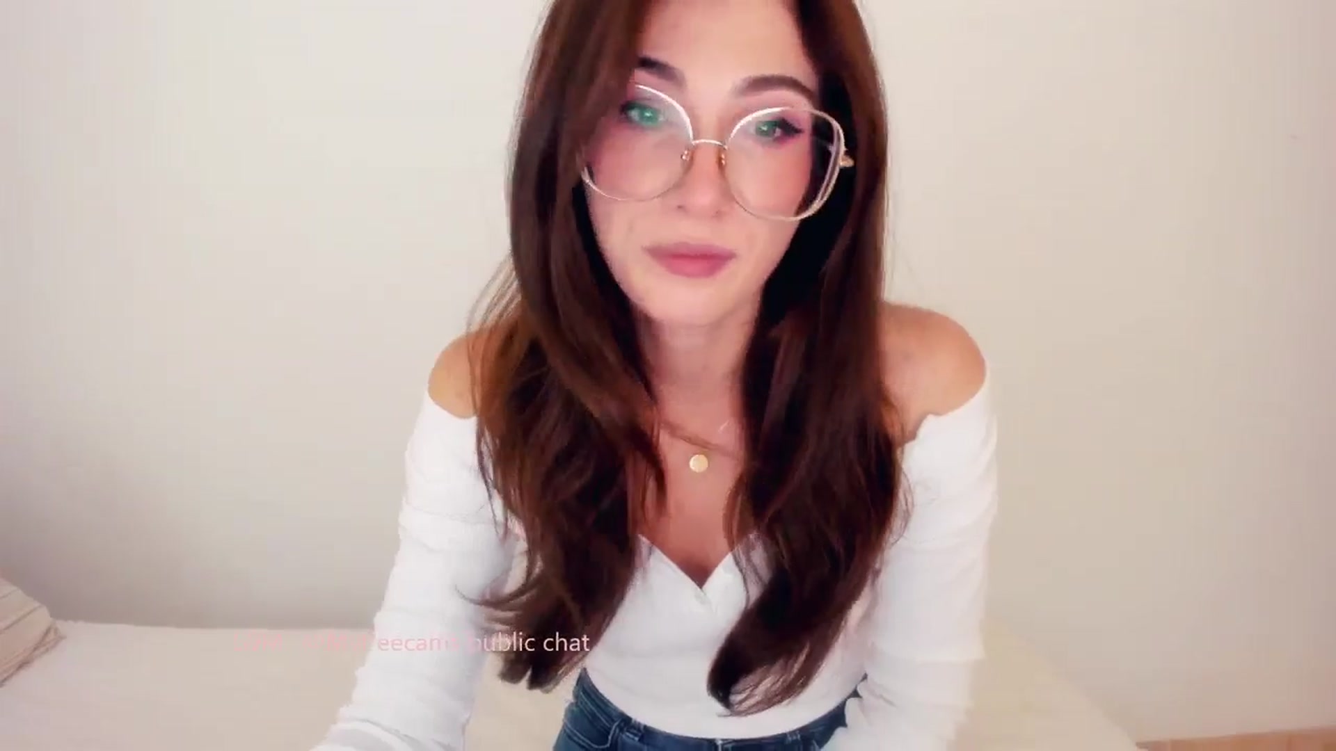 Gallery image thumbnail from LivM_'s myfreecams stream on, 10/23/2025, 08:01 image 13 of 20
