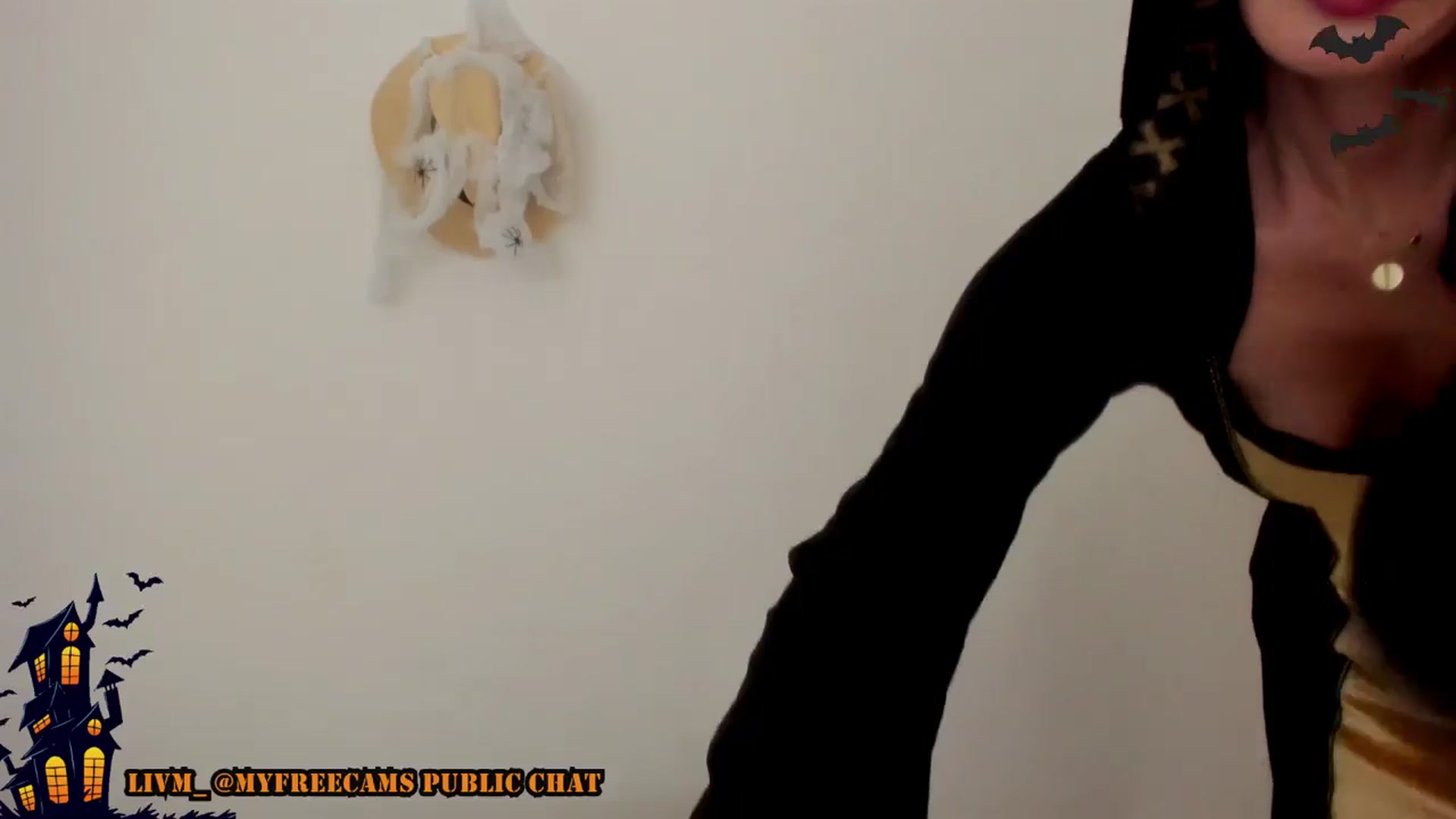 Gallery image thumbnail from LivM_'s myfreecams stream on, 11/01/2025, 07:37 image 8 of 20