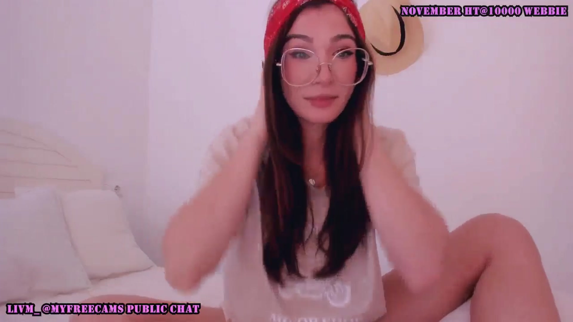 Gallery image thumbnail from LivM_'s myfreecams stream on, 11/11/2025, 09:33 image 19 of 20