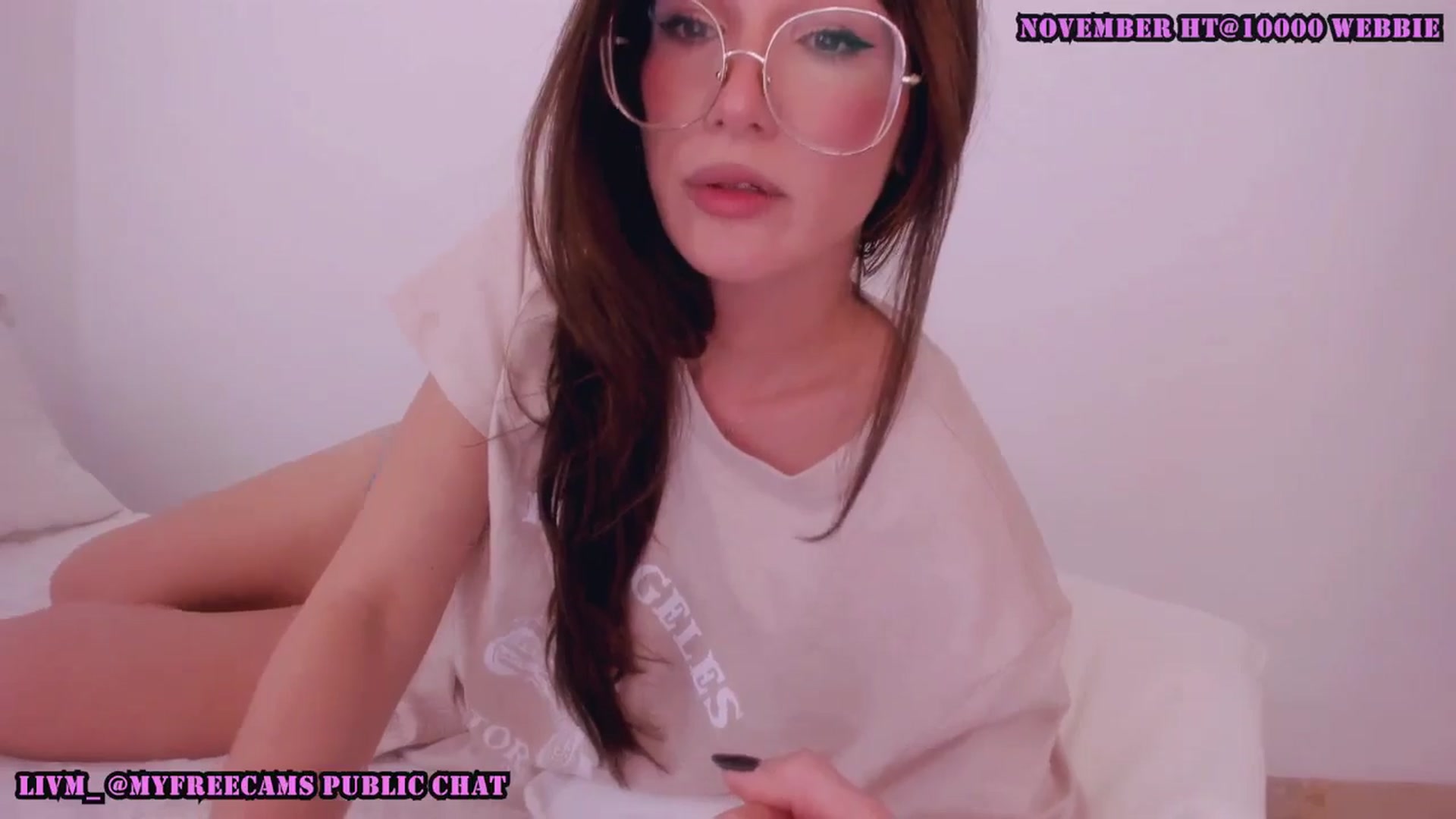Gallery image thumbnail from LivM_'s myfreecams stream on, 11/11/2025, 09:33 image 13 of 20