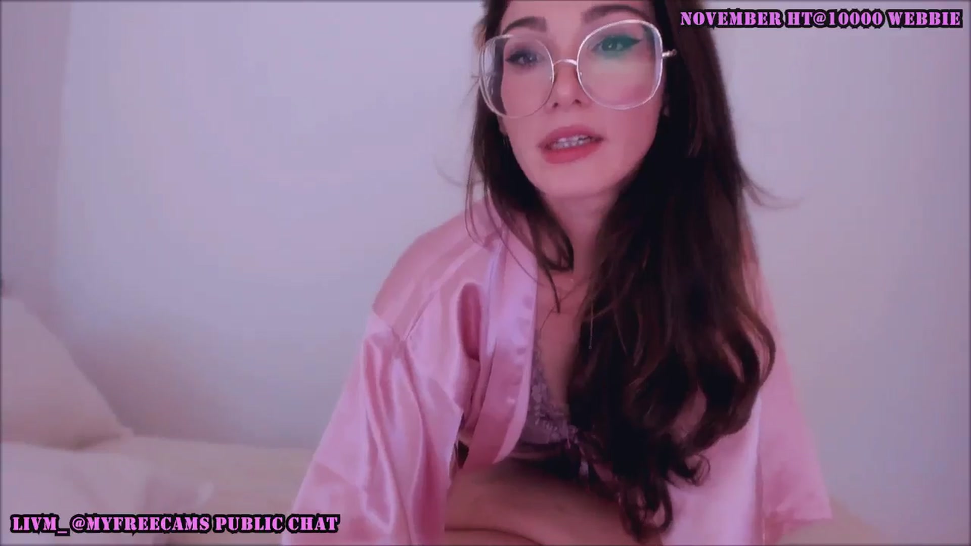 Gallery image thumbnail from LivM_'s myfreecams stream on, 11/16/2025, 09:27 image 19 of 20