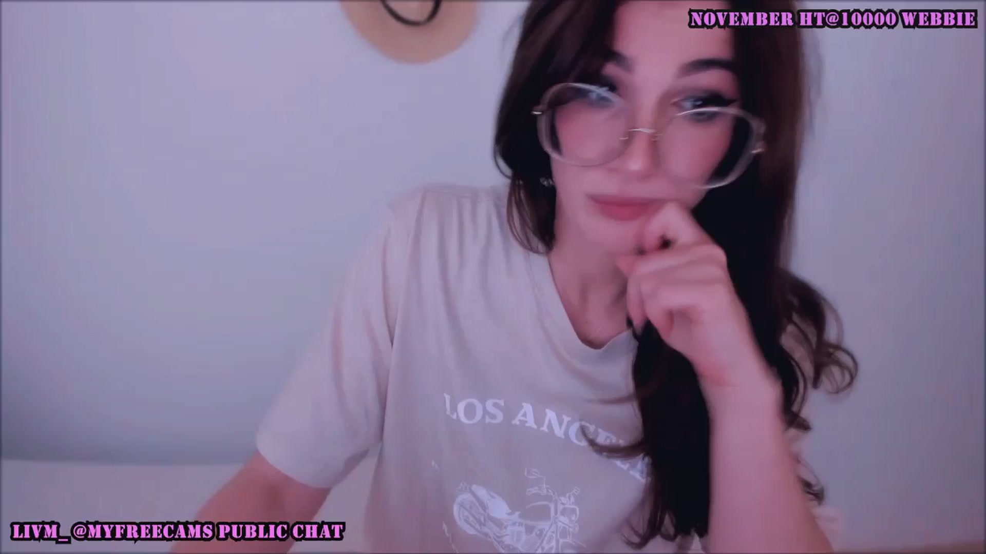Gallery image thumbnail from LivM_'s myfreecams stream on, 11/18/2025, 08:32 image 6 of 20