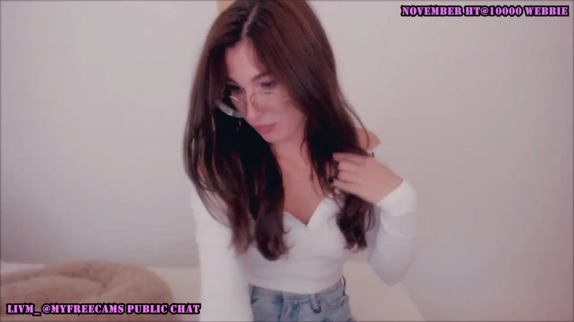 Gallery image thumbnail from LivM_'s myfreecams stream on, 11/21/2025, 09:23 image 14 of 20