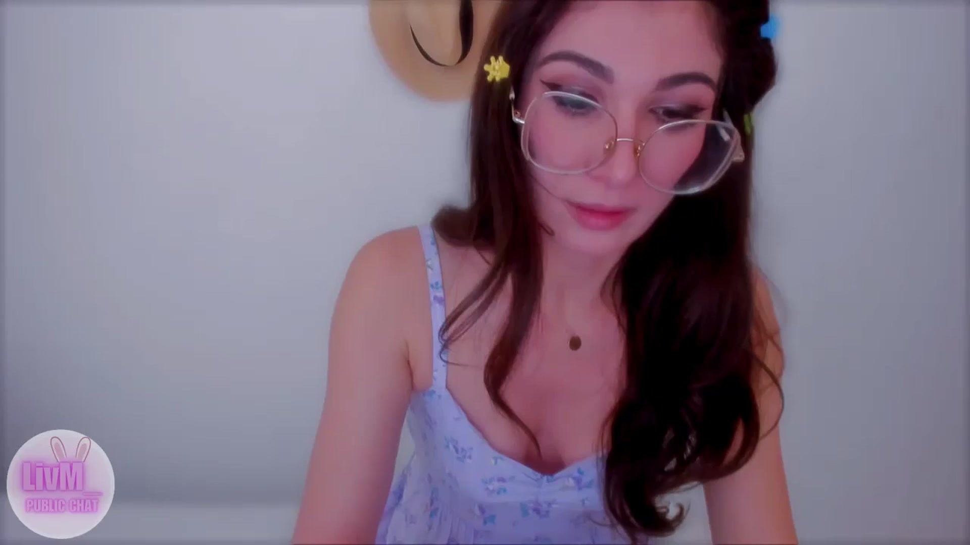 Gallery image thumbnail from LivM_'s myfreecams stream on, 12/07/2025, 08:21 image 19 of 20