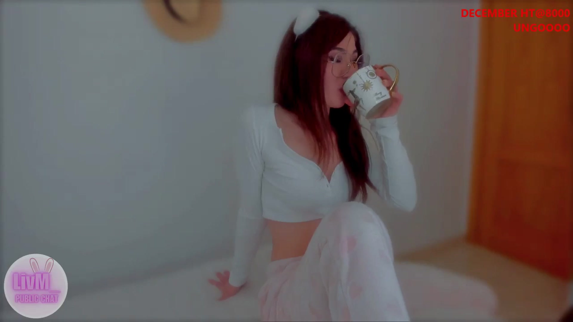 Gallery image thumbnail from LivM_'s myfreecams stream on, 12/10/2025, 08:29 image 8 of 20
