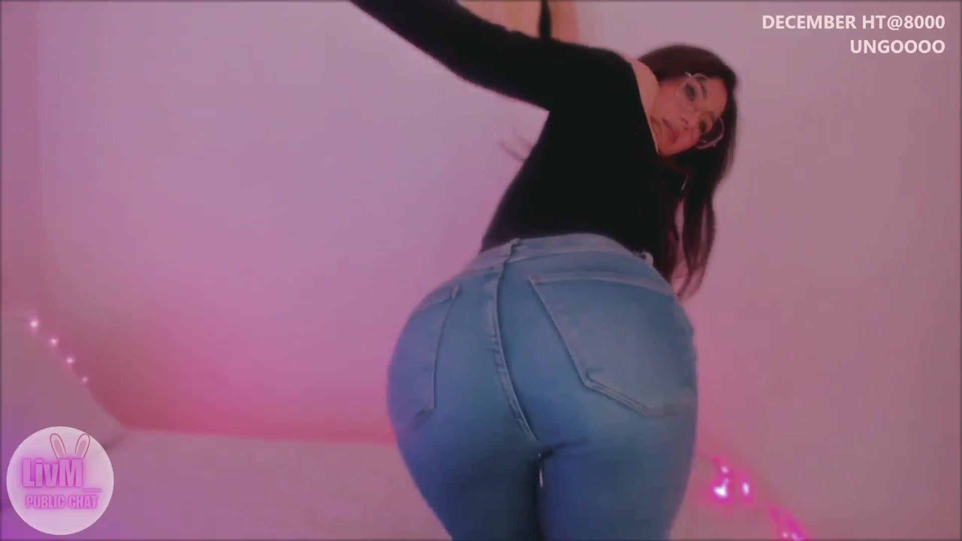 Gallery image thumbnail from LivM_'s myfreecams stream on, 12/18/2025, 09:05 image 18 of 20