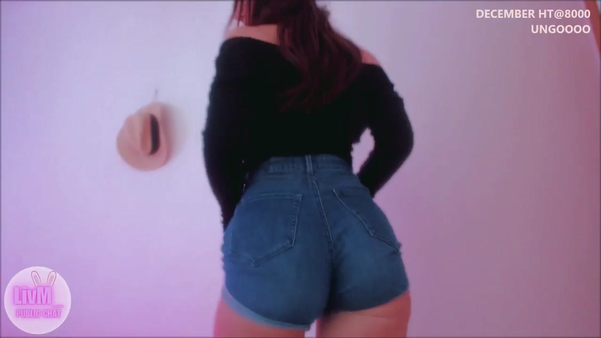Gallery image thumbnail from LivM_'s myfreecams stream on, 12/22/2025, 09:32 image 2 of 20