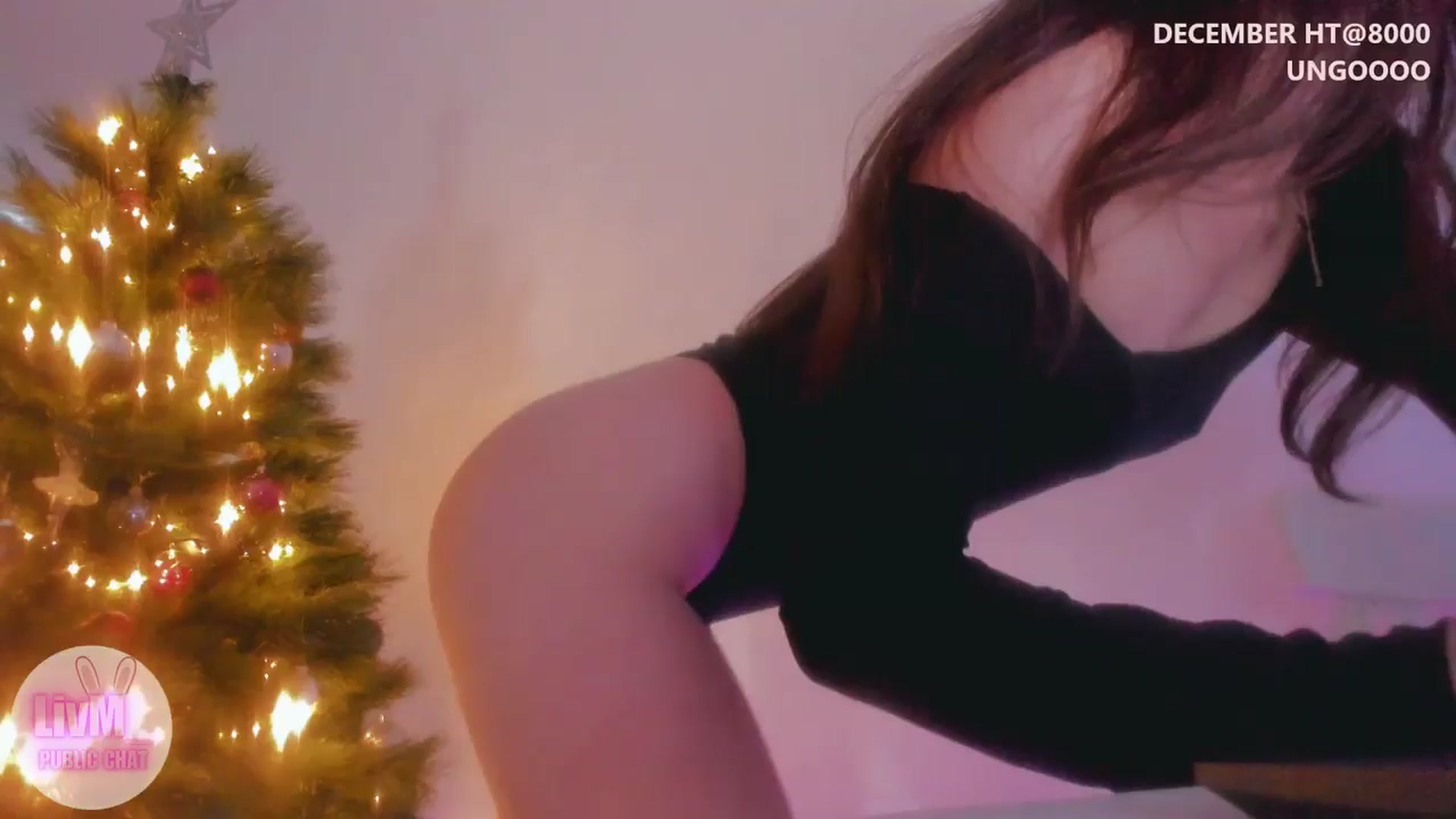 Gallery image thumbnail from LivM_'s myfreecams stream on, 12/24/2025, 10:23 image 1 of 20