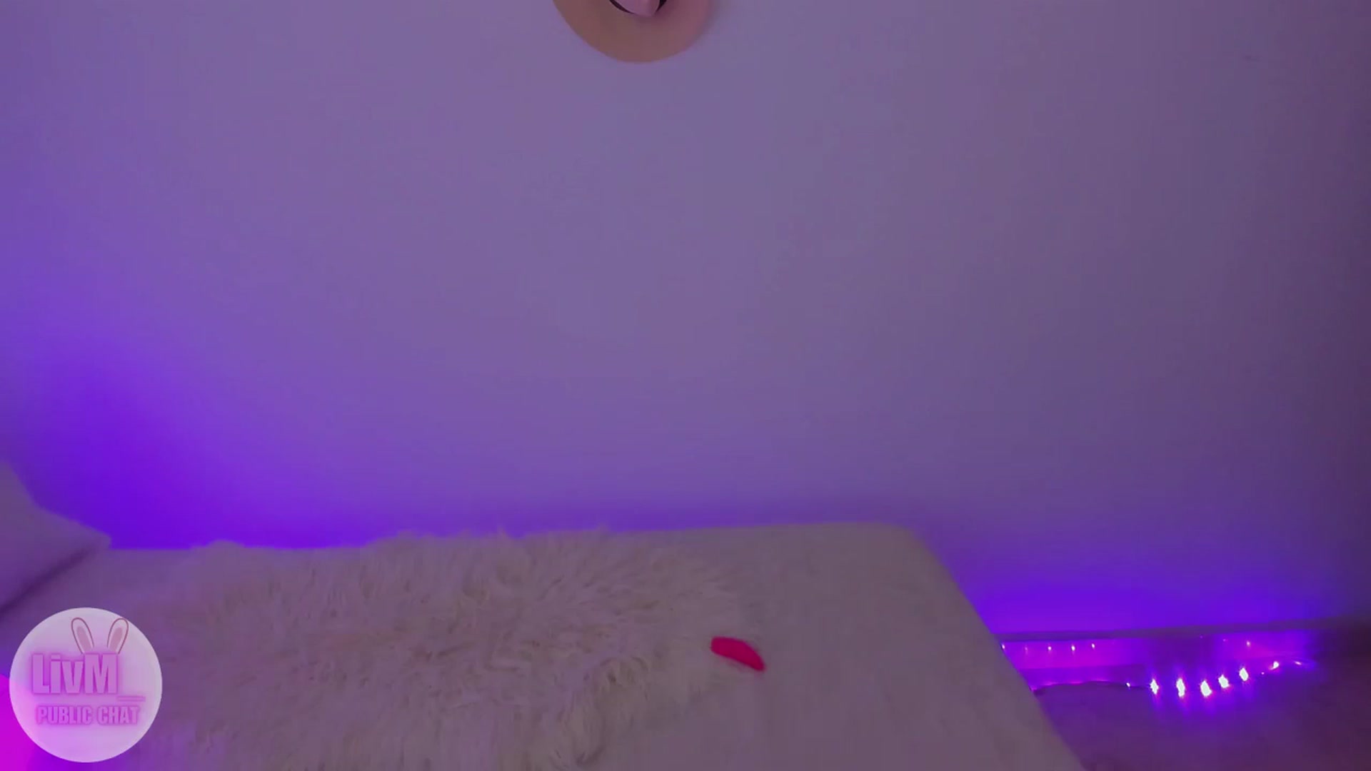 Gallery image thumbnail from LivM_'s myfreecams stream on, 01/04/2026, 12:01 image 6 of 20