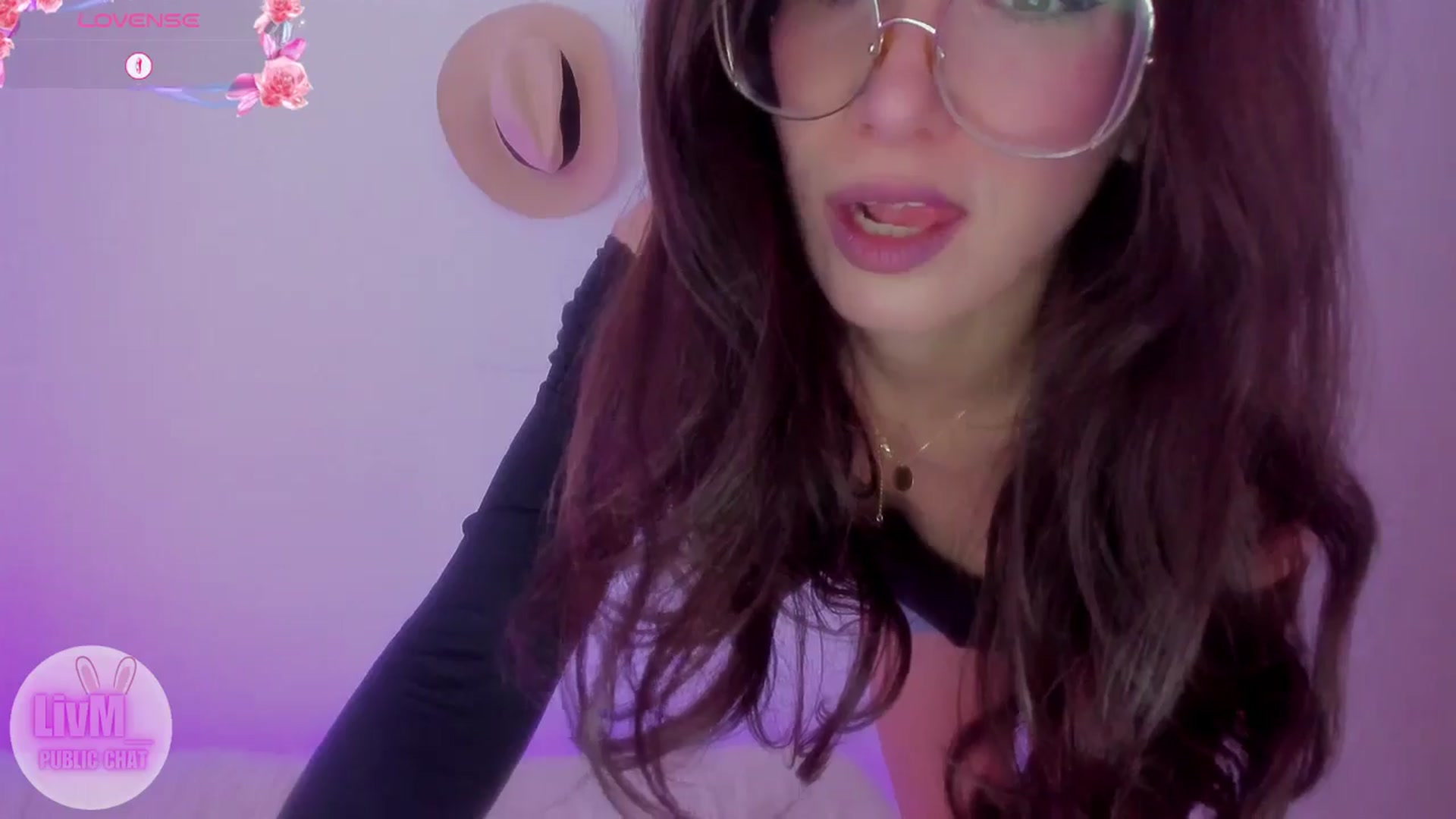 Gallery image thumbnail from LivM_'s myfreecams stream on, 01/14/2026, 08:39 image 13 of 20