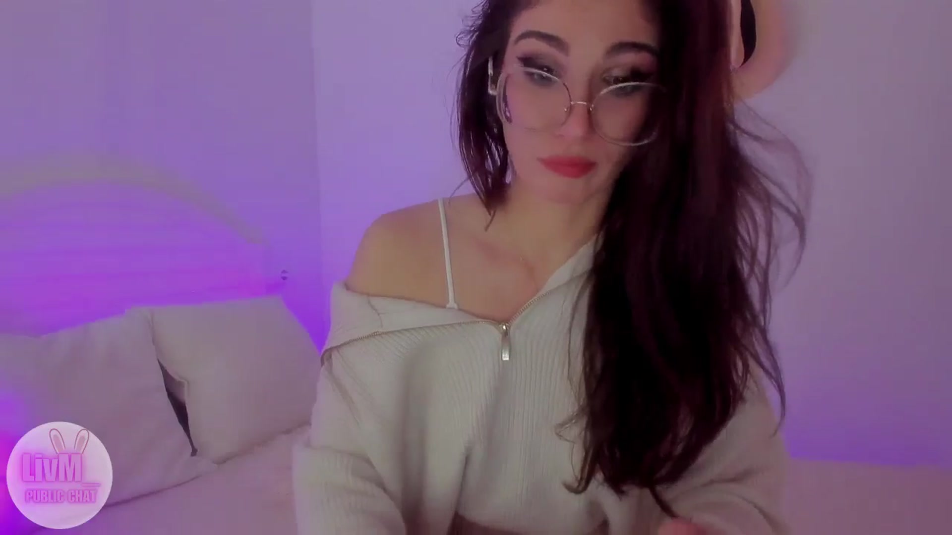 Gallery image thumbnail from LivM_'s myfreecams stream on, 01/15/2026, 09:34 image 14 of 20