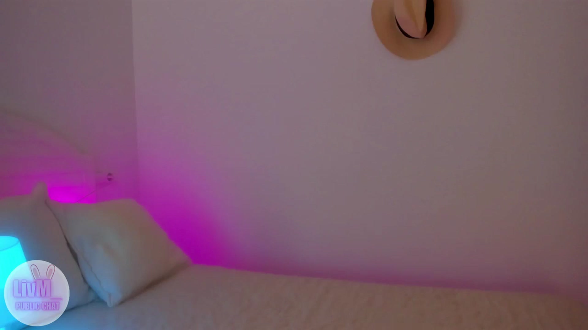 Gallery image thumbnail from LivM_'s myfreecams stream on, 02/01/2026, 09:29 image 5 of 20