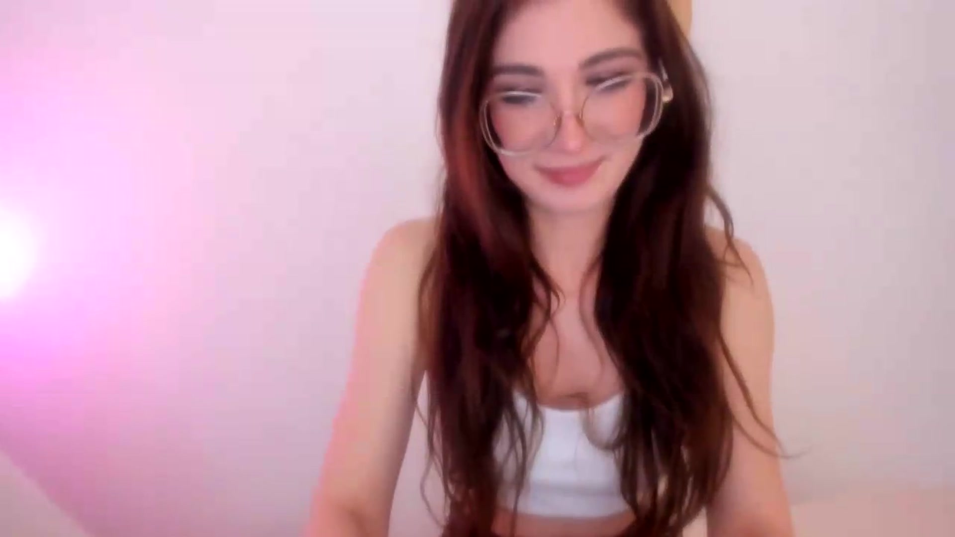 Gallery image thumbnail from LivM_'s myfreecams stream on, 05/05/2026, 08:03 image 7 of 20
