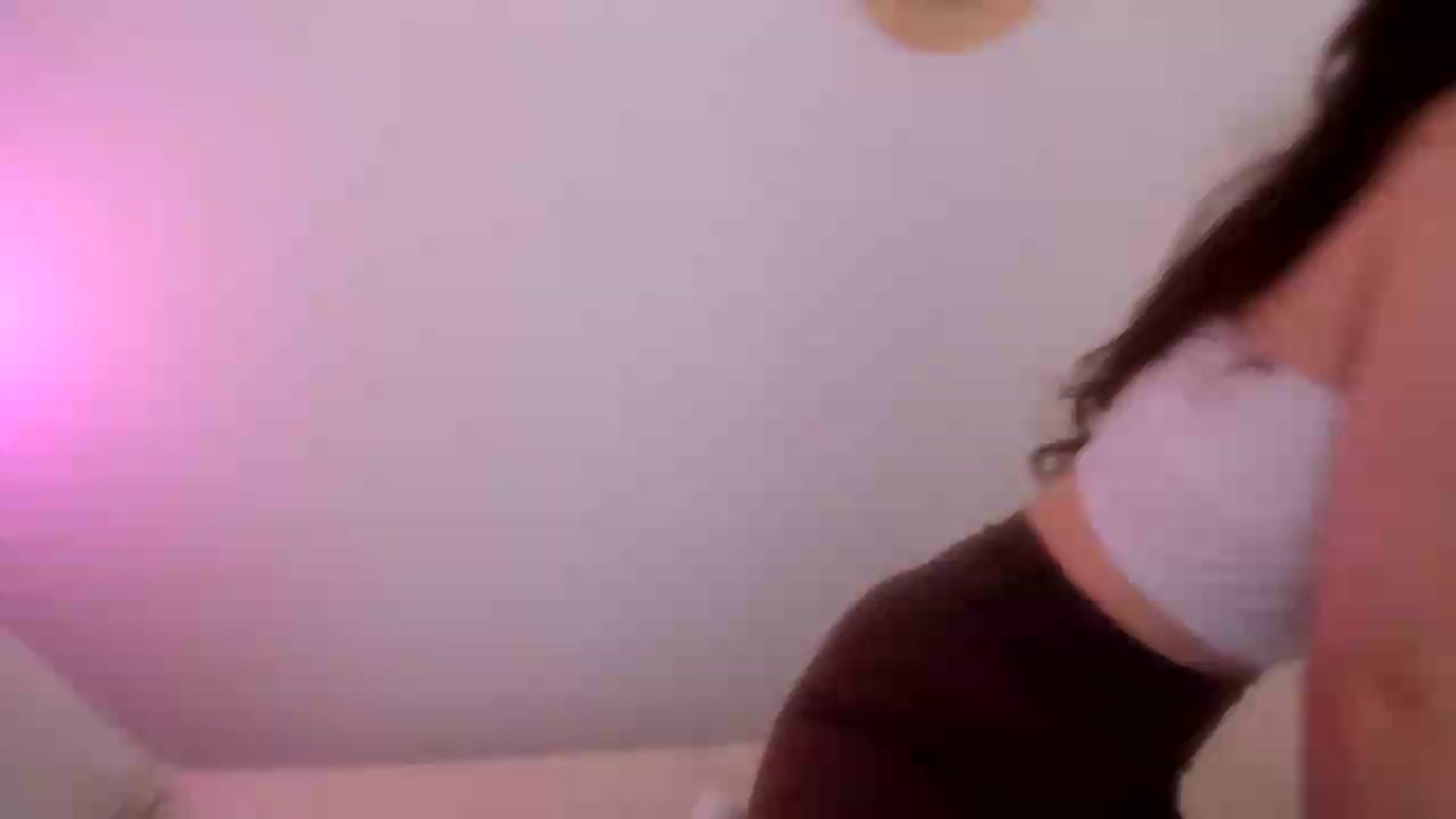 Gallery image thumbnail from LivM_'s myfreecams stream on, 05/05/2026, 08:03 image 3 of 20