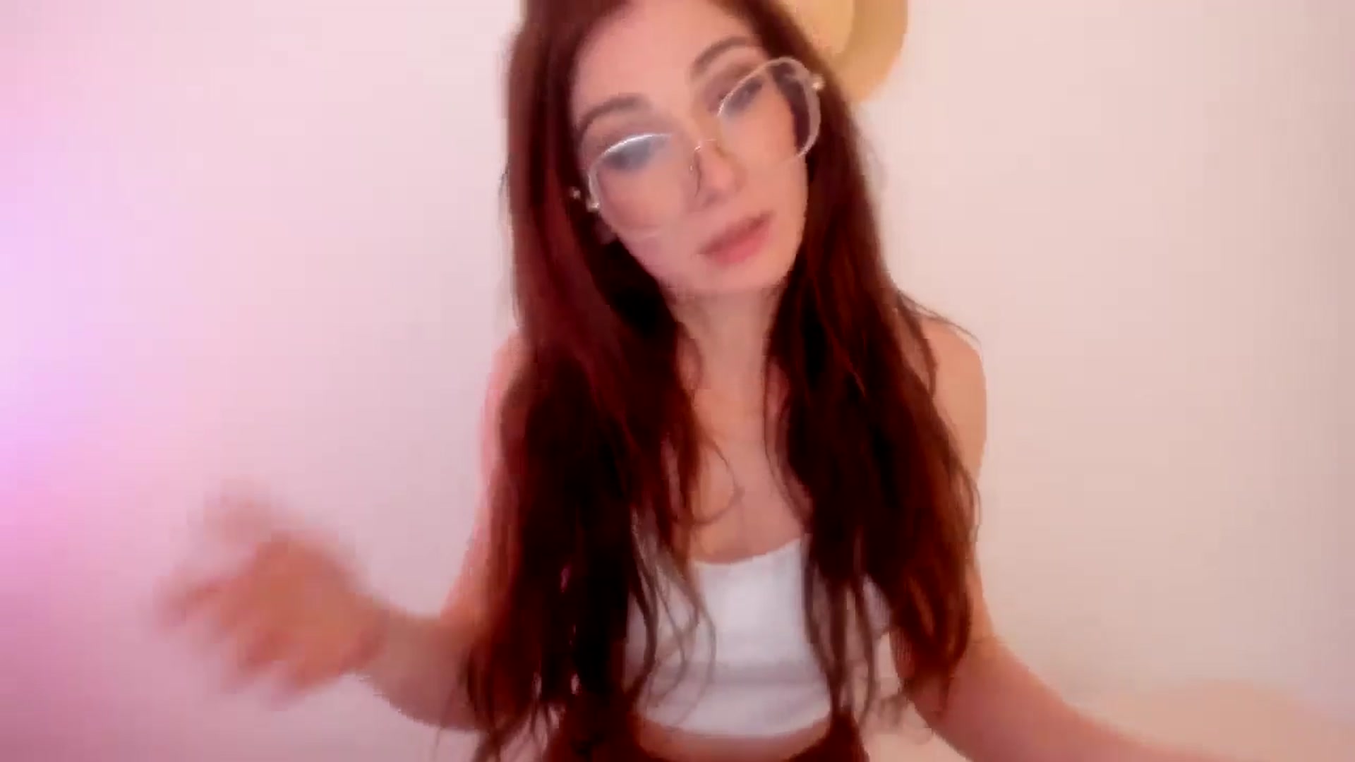 Gallery image thumbnail from LivM_'s myfreecams stream on, 05/05/2026, 08:38 image 7 of 20