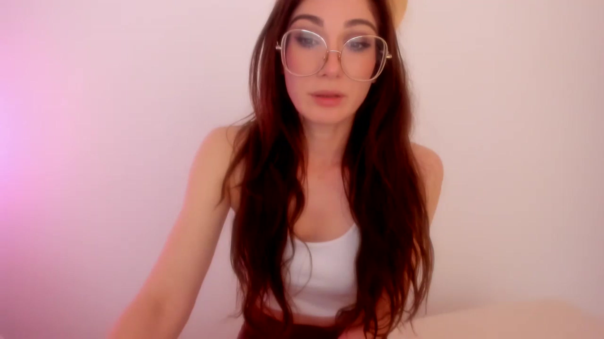 Gallery image thumbnail from LivM_'s myfreecams stream on, 05/05/2026, 08:38 image 4 of 20