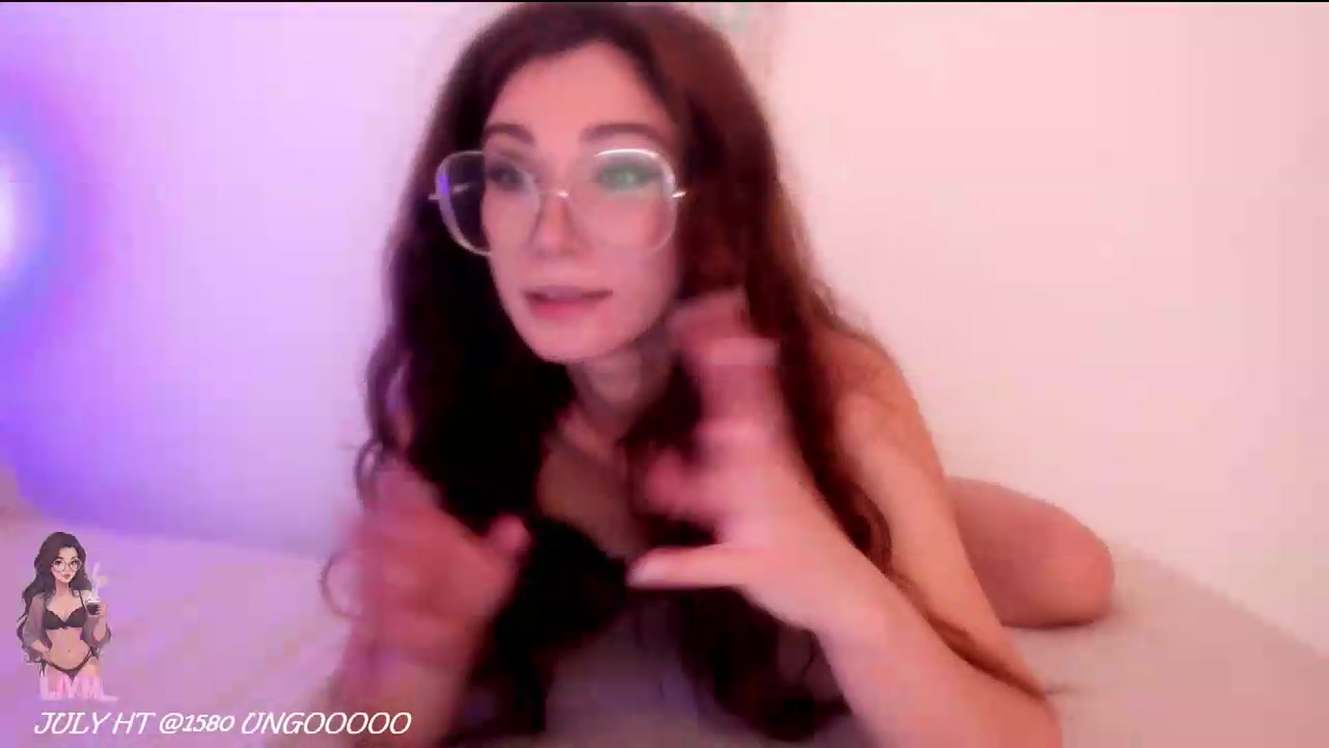 Gallery image thumbnail from LivM_'s myfreecams stream on, 07/15/2026, 08:06 image 16 of 20