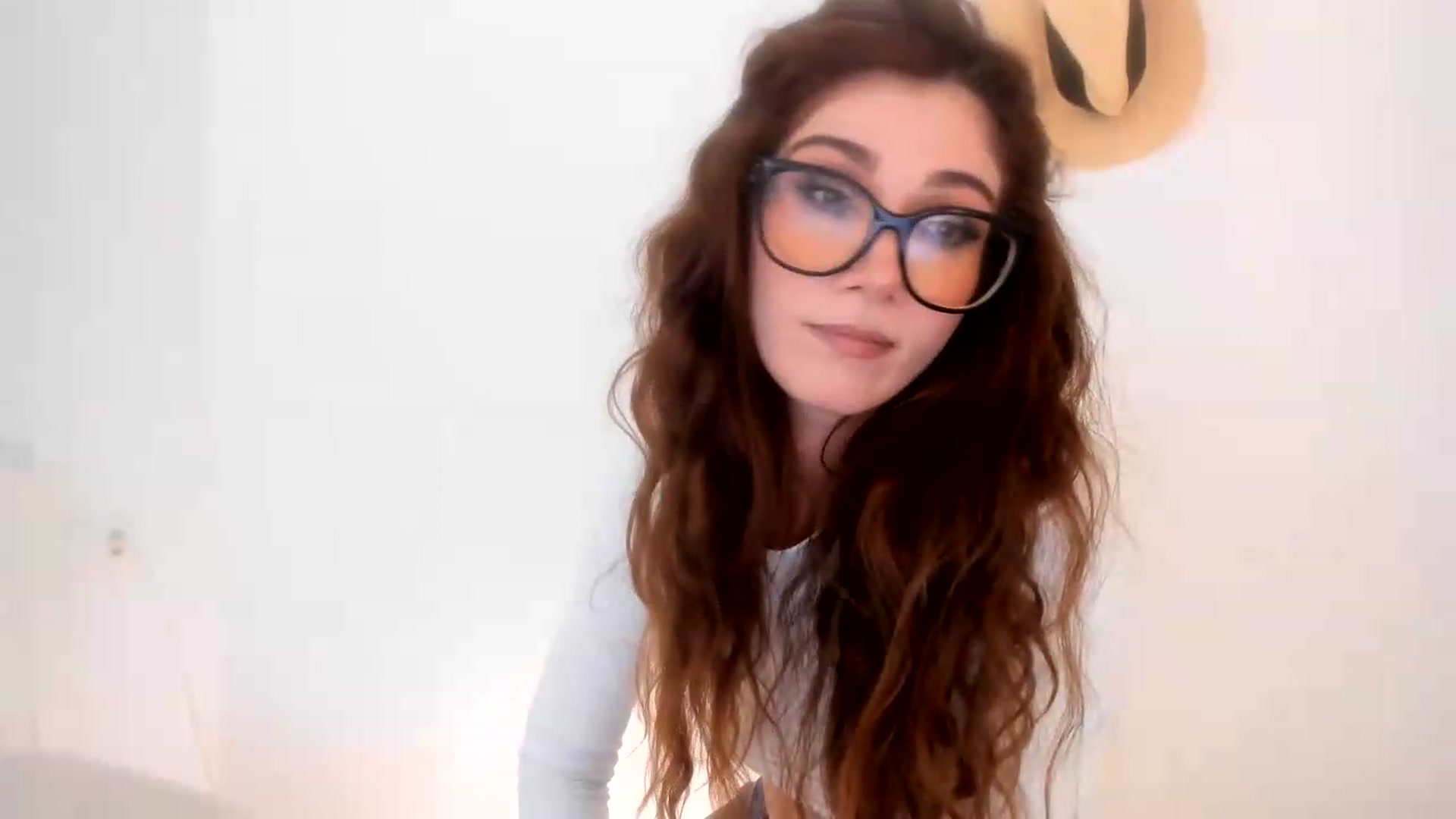 Gallery image thumbnail from LivM_'s myfreecams stream on, 09/09/2026, 08:13 image 5 of 20