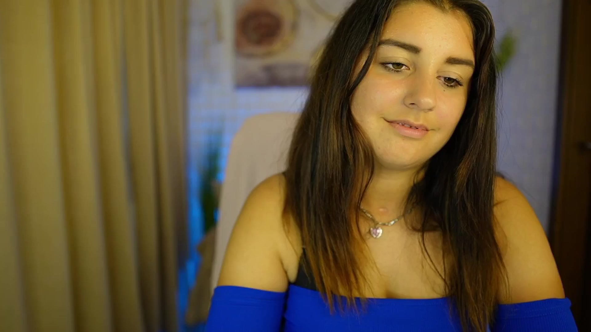 Gallery image thumbnail from Liya__Silver's myfreecams stream on, 08/01/2024, 14:16 image 18 of 20