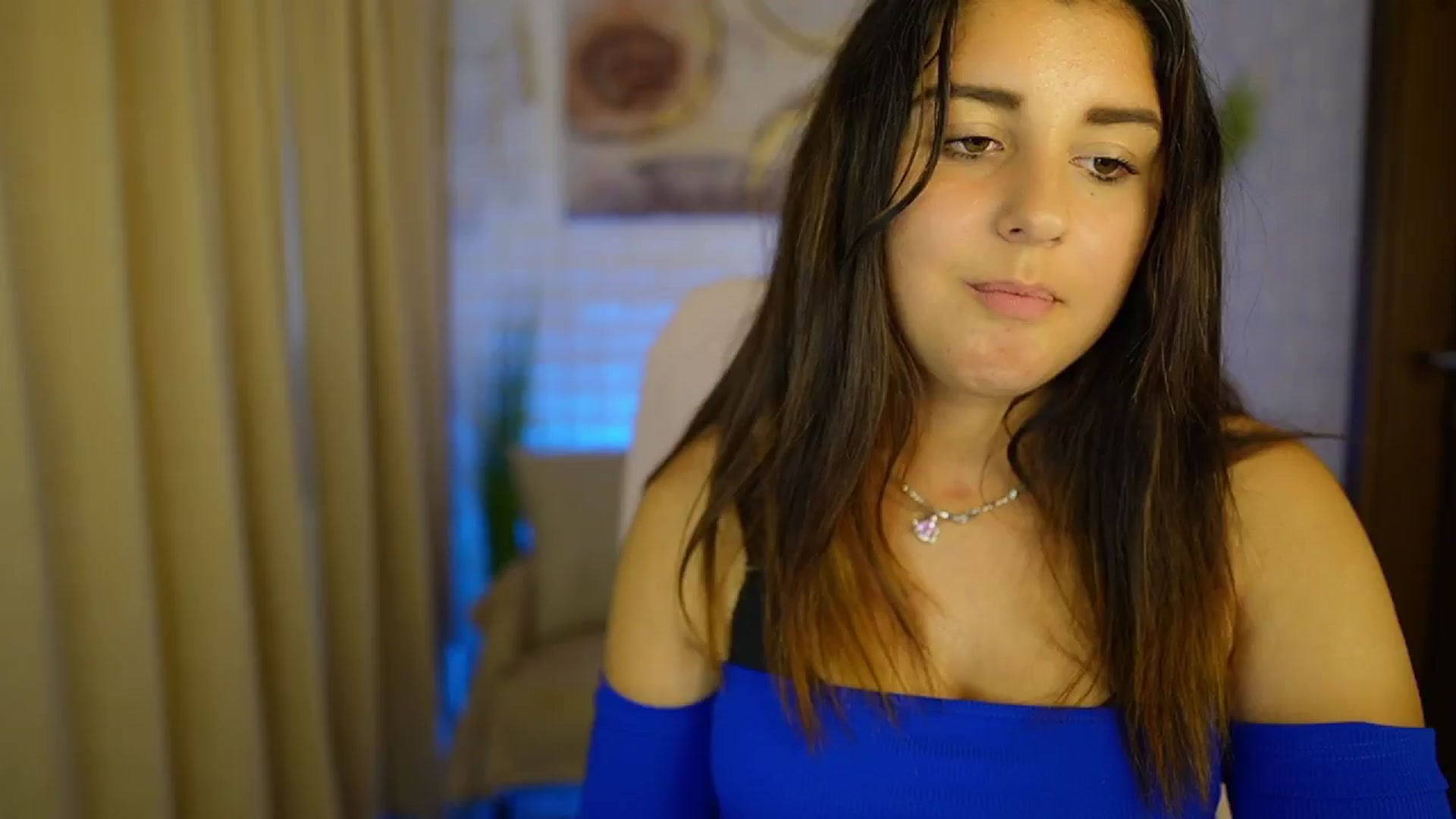 Gallery image thumbnail from Liya__Silver's myfreecams stream on, 08/01/2024, 17:12 image 11 of 20