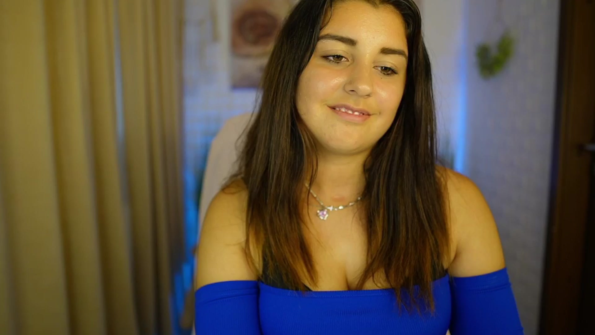 Gallery image thumbnail from Liya__Silver's myfreecams stream on, 08/01/2024, 17:12 image 1 of 20