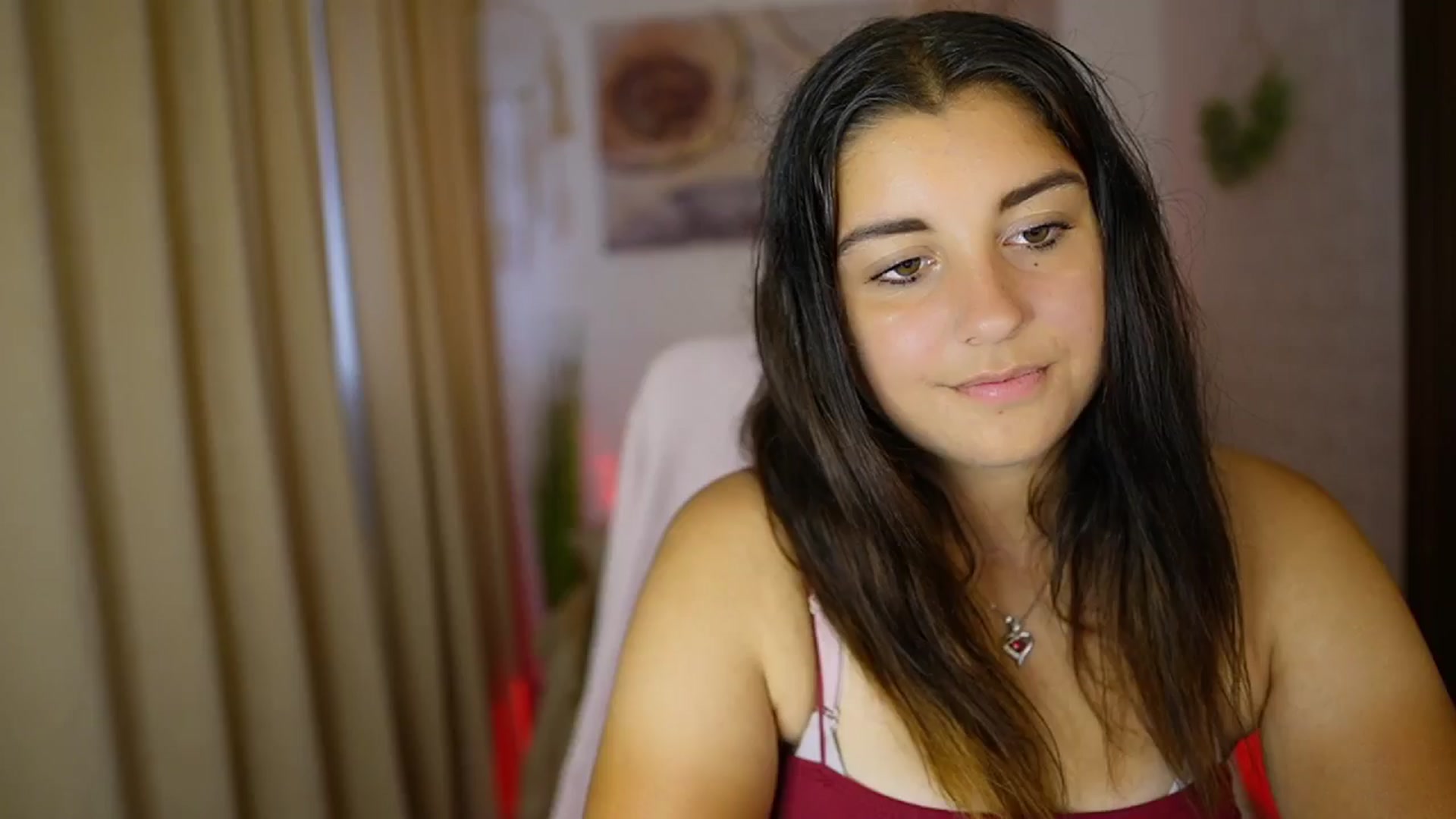 Gallery image thumbnail from Liya__Silver's myfreecams stream on, 08/02/2024, 14:23 image 14 of 20