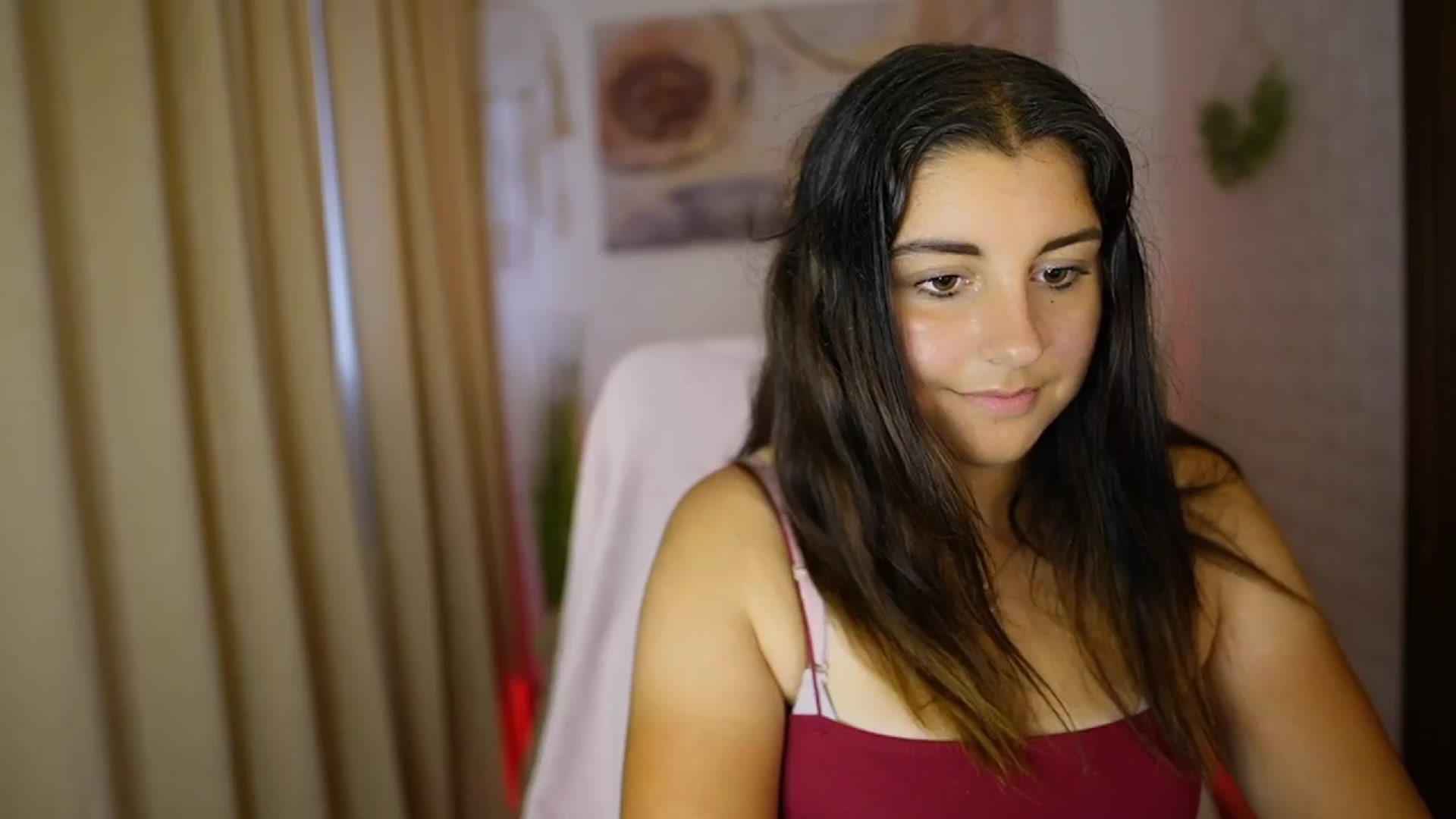 Gallery image thumbnail from Liya__Silver's myfreecams stream on, 08/02/2024, 14:23 image 11 of 20