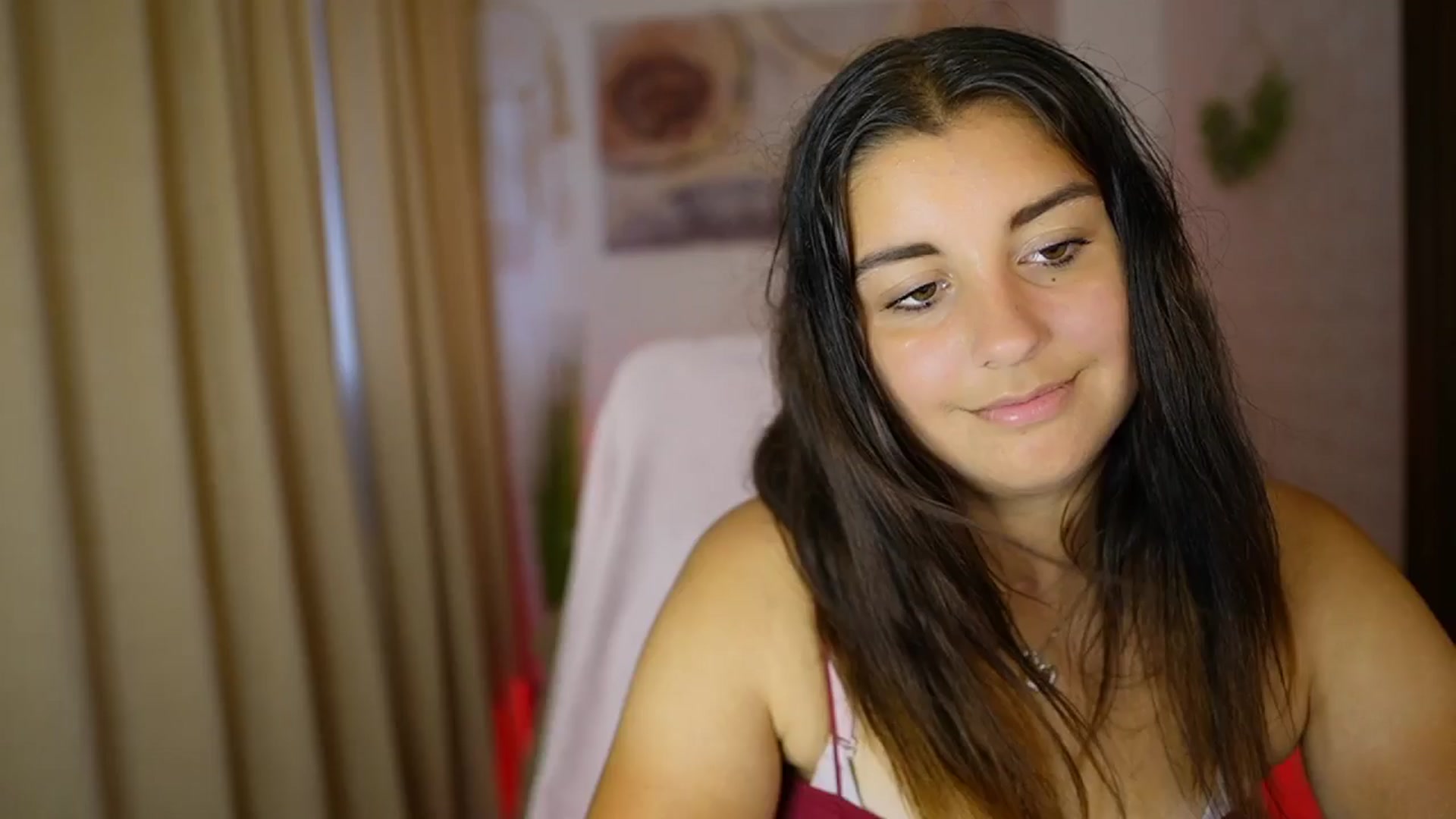Gallery image thumbnail from Liya__Silver's myfreecams stream on, 08/02/2024, 14:23 image 18 of 20