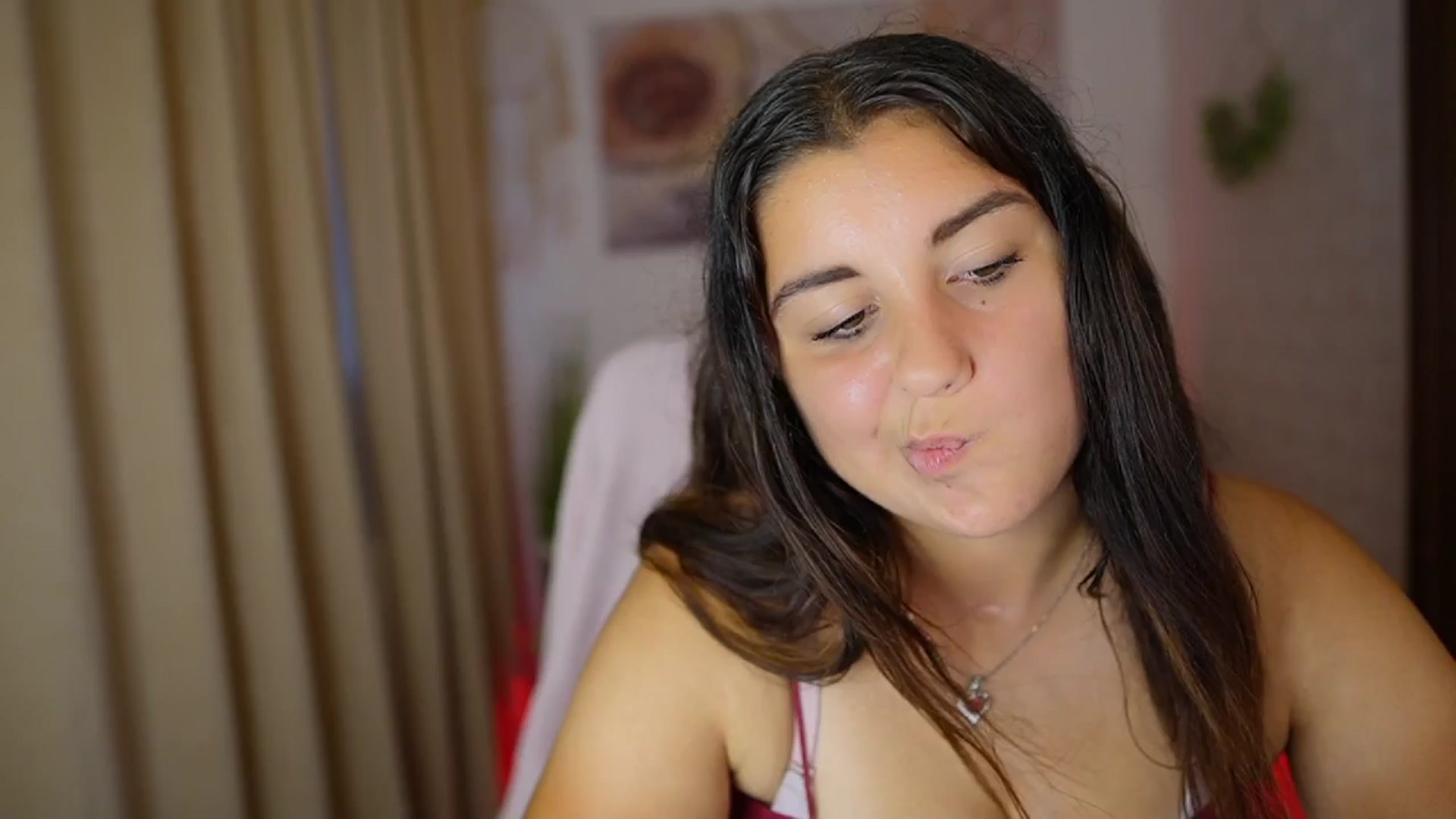 Gallery image thumbnail from Liya__Silver's myfreecams stream on, 08/02/2024, 15:56 image 18 of 20