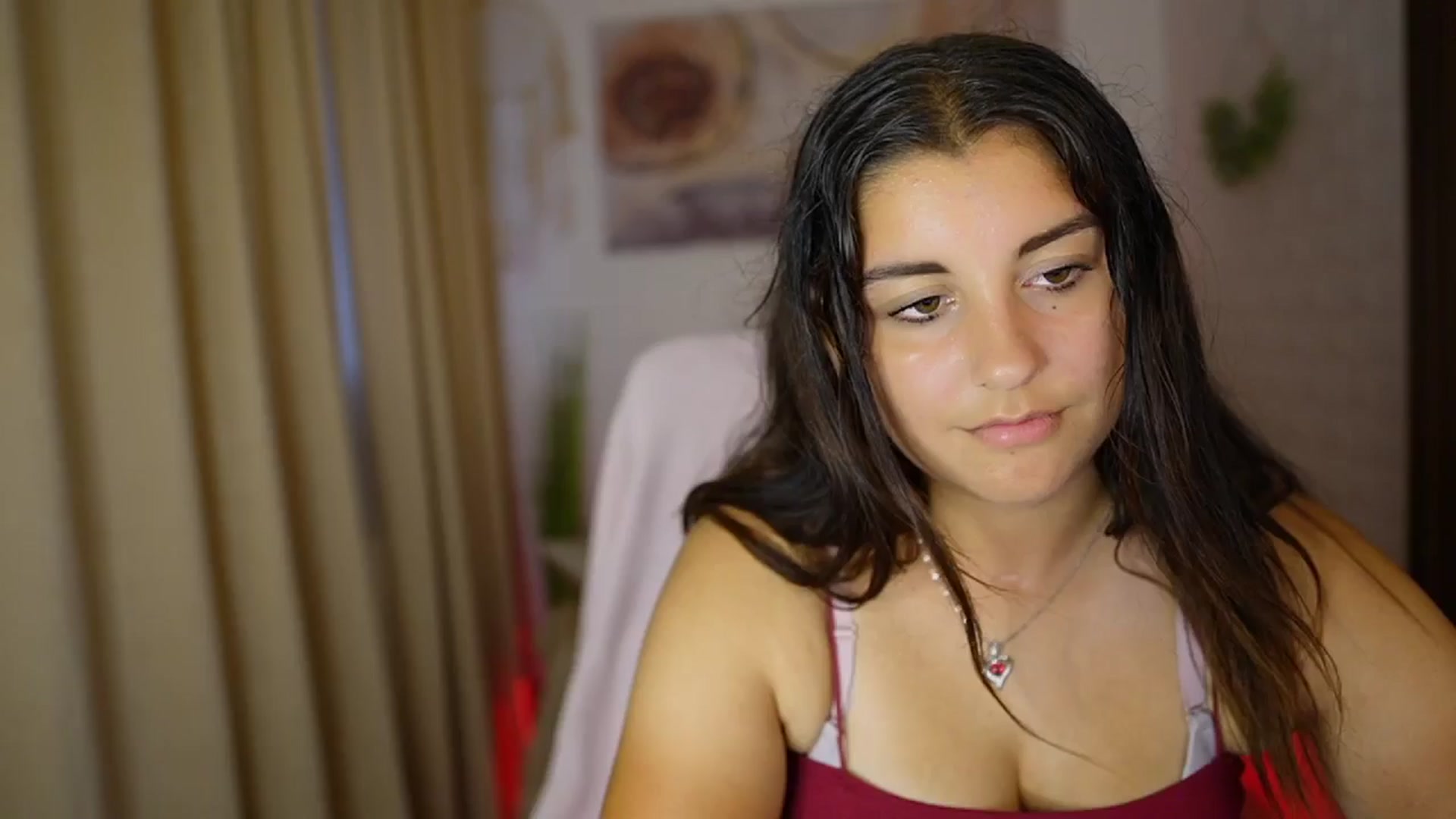 Gallery image thumbnail from Liya__Silver's myfreecams stream on, 08/02/2024, 15:56 image 7 of 20