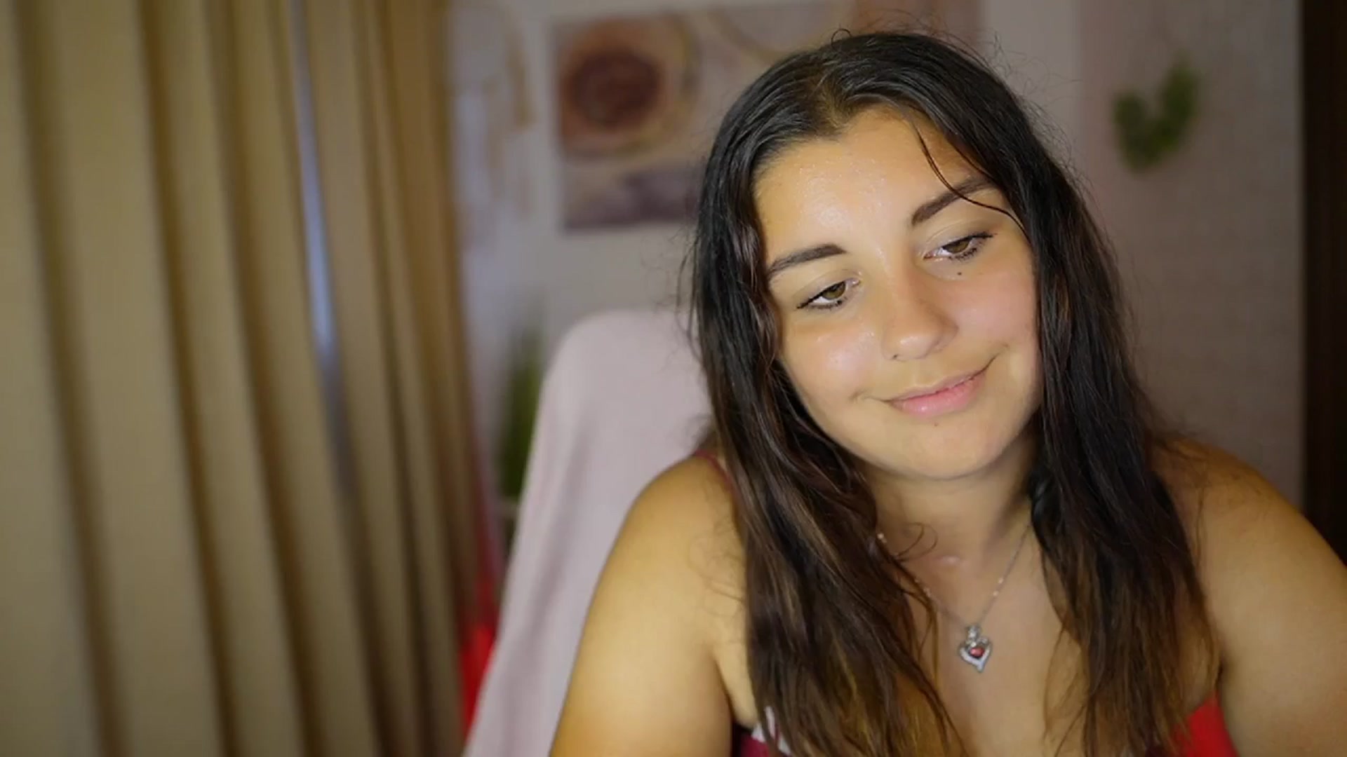 Gallery image thumbnail from Liya__Silver's myfreecams stream on, 08/02/2024, 17:01 image 9 of 20