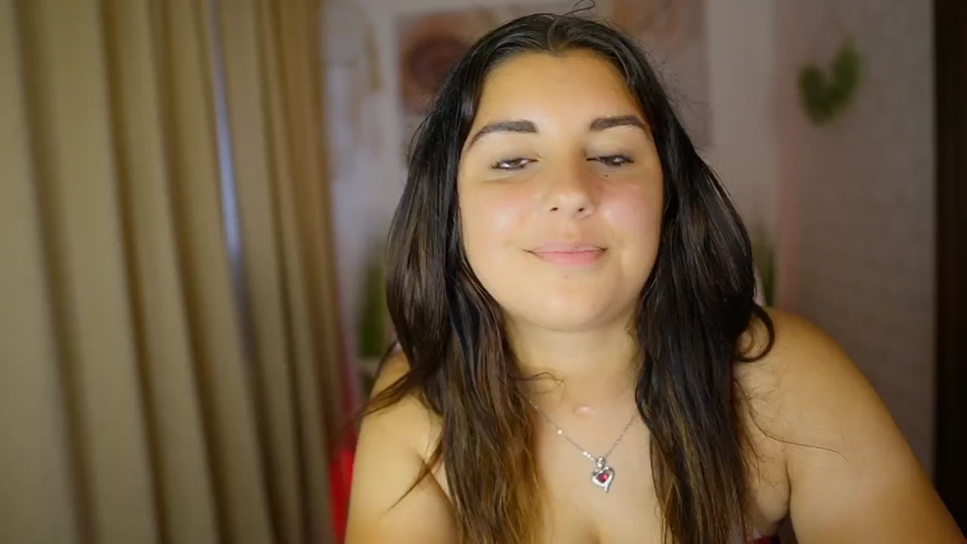 Gallery image thumbnail from Liya__Silver's myfreecams stream on, 08/02/2024, 17:01 image 10 of 20