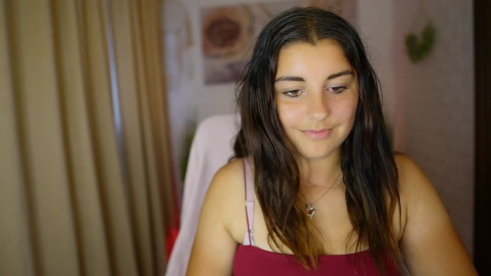 Gallery image thumbnail from Liya__Silver's myfreecams stream on, 08/02/2024, 17:01 image 19 of 20