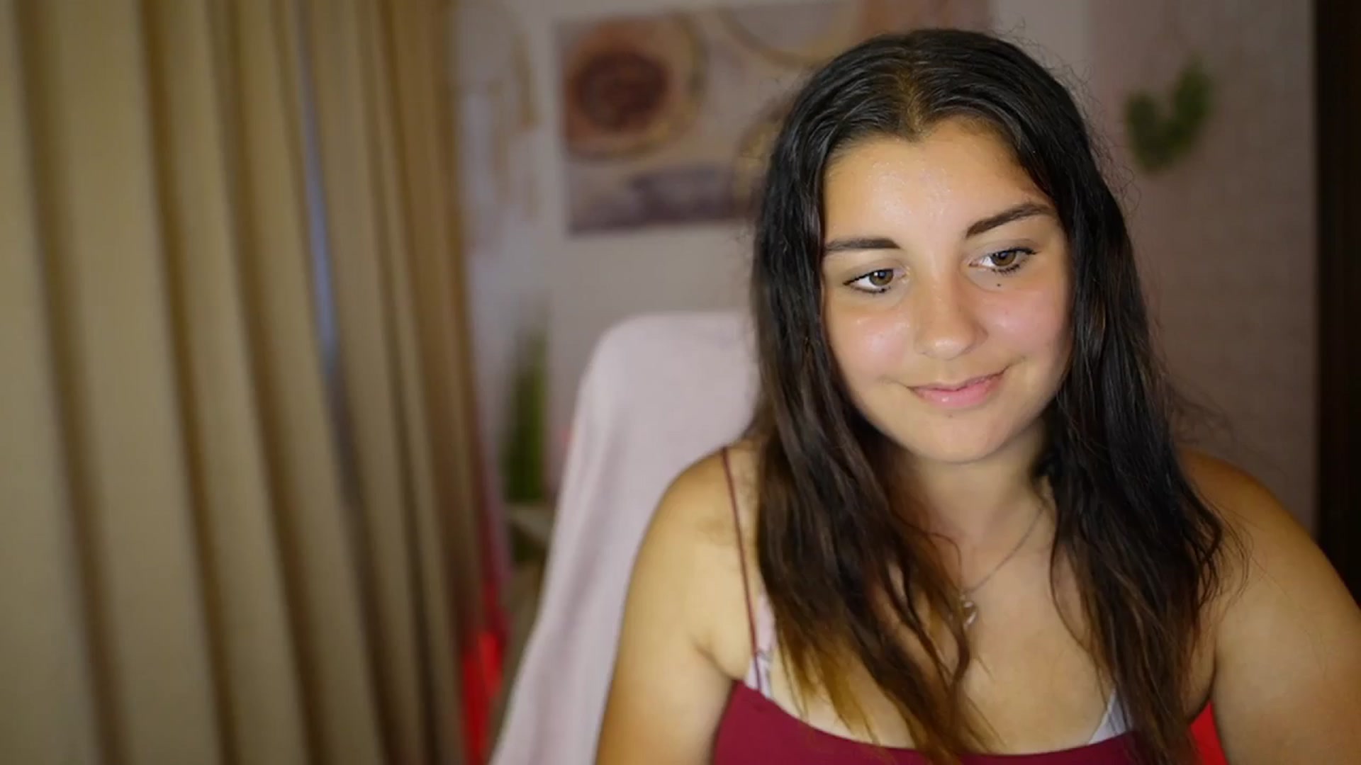 Gallery image thumbnail from Liya__Silver's myfreecams stream on, 08/02/2024, 17:01 image 4 of 20