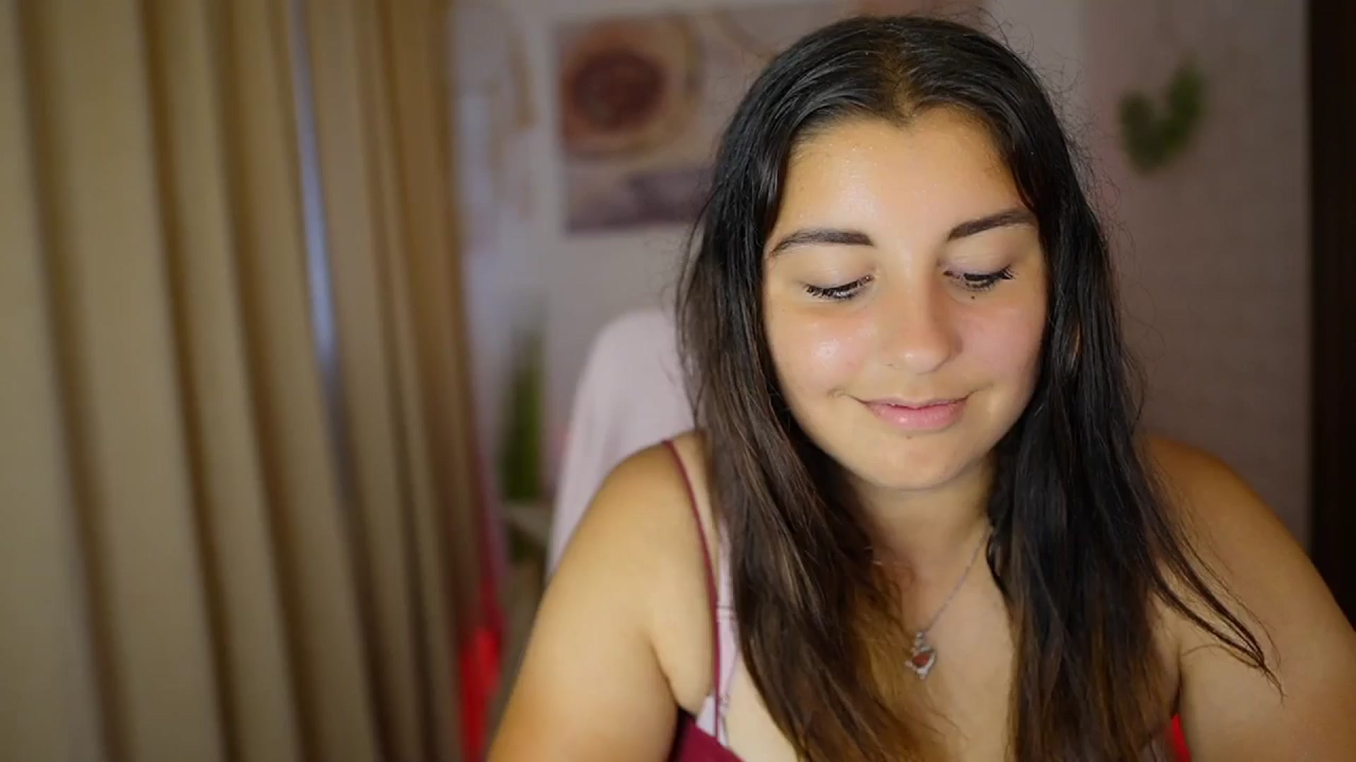 Gallery image thumbnail from Liya__Silver's myfreecams stream on, 08/02/2024, 17:01 image 12 of 20