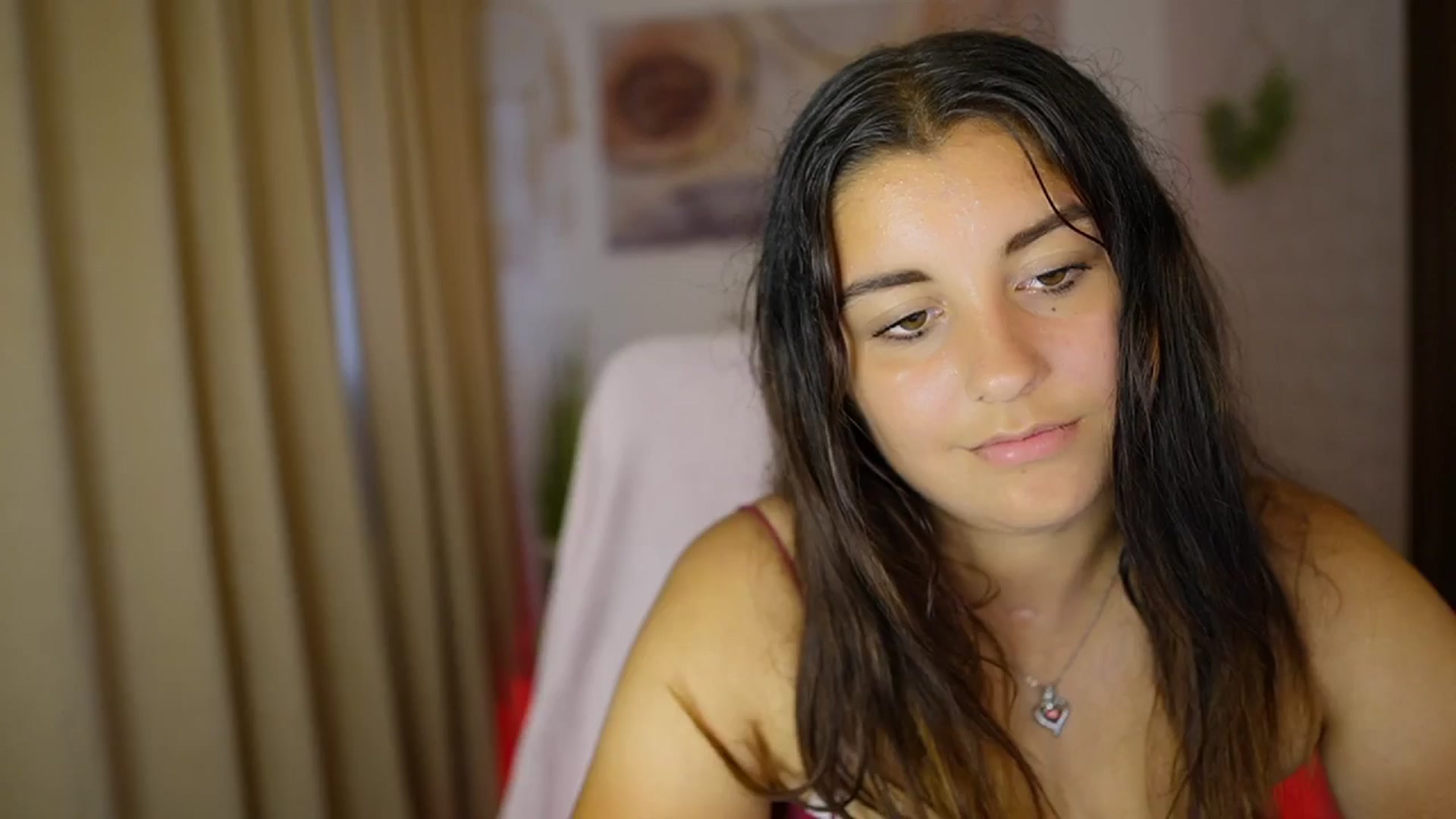 Gallery image thumbnail from Liya__Silver's myfreecams stream on, 08/02/2024, 17:01 image 8 of 20