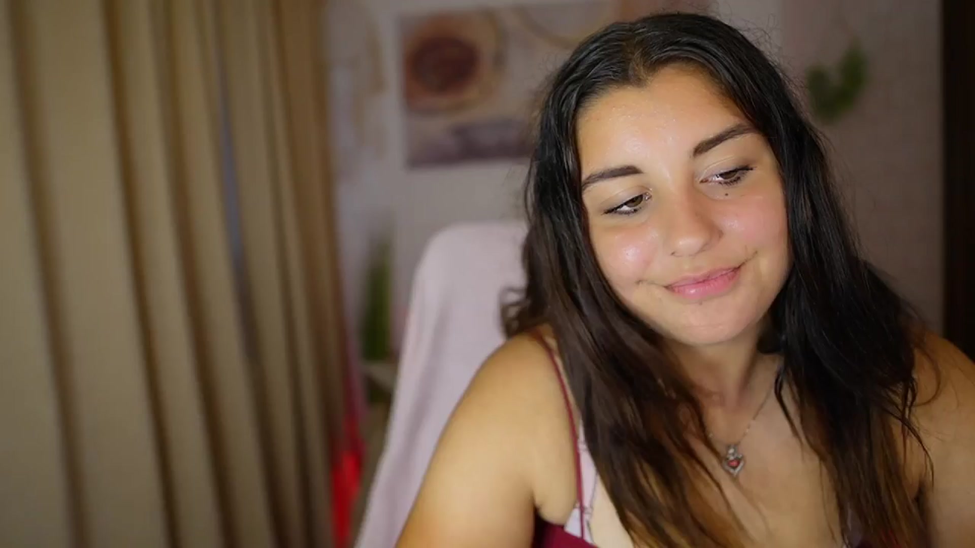 Gallery image thumbnail from Liya__Silver's myfreecams stream on, 08/02/2024, 17:01 image 1 of 20