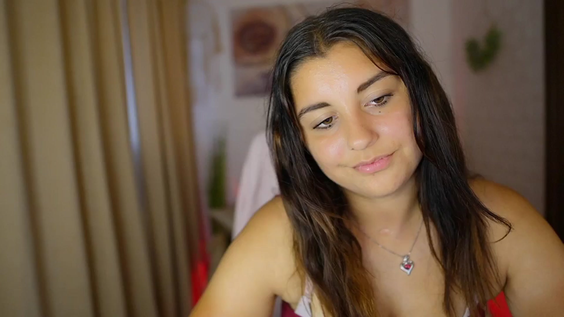 Gallery image thumbnail from Liya__Silver's myfreecams stream on, 08/02/2024, 17:16 image 4 of 20