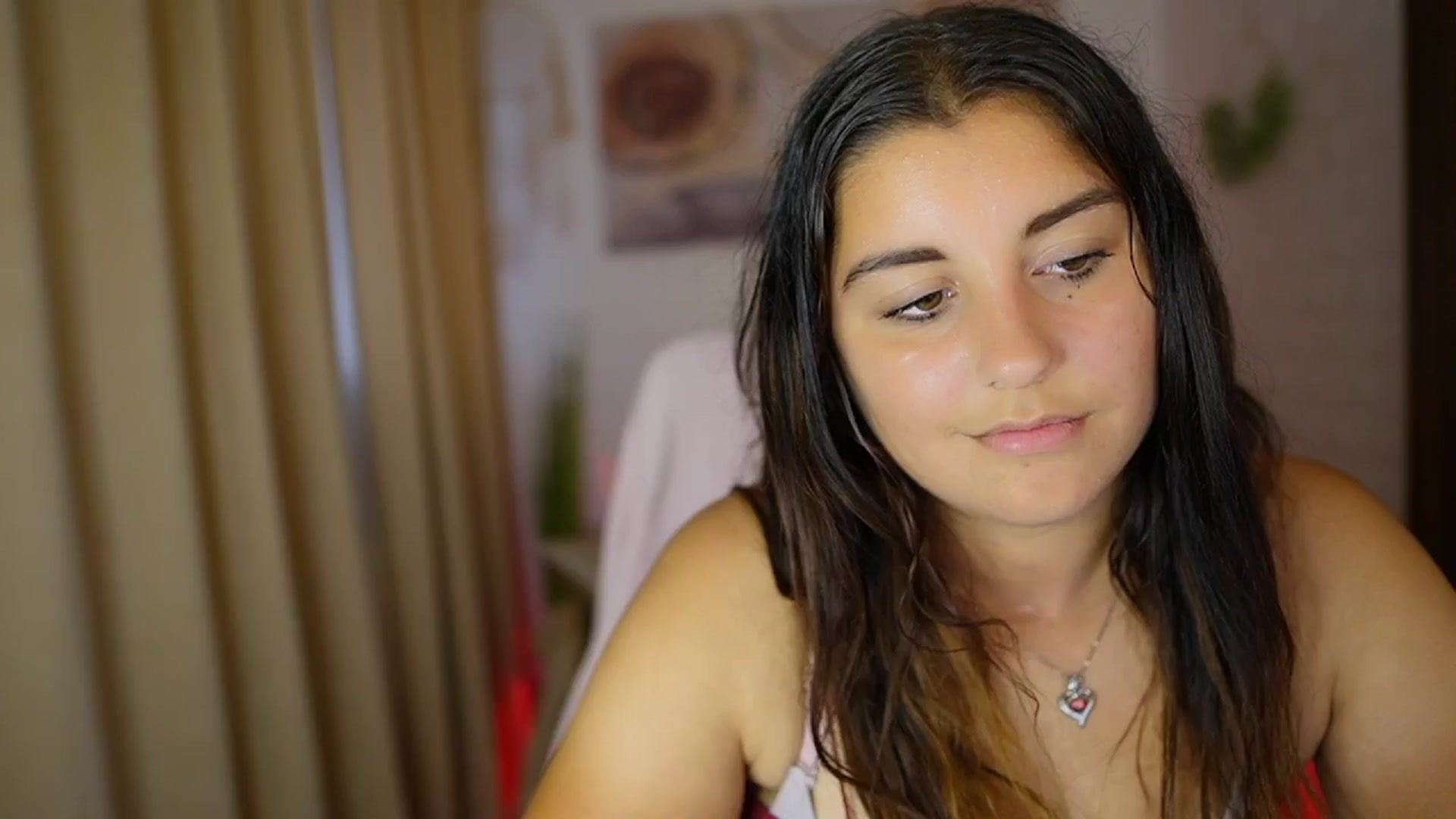 Gallery image thumbnail from Liya__Silver's myfreecams stream on, 08/02/2024, 17:16 image 19 of 20