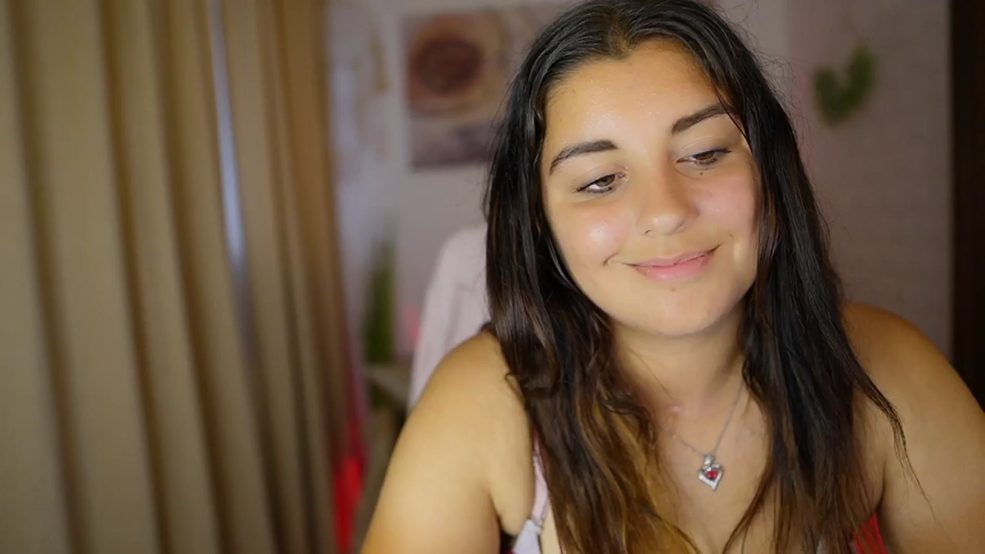 Gallery image thumbnail from Liya__Silver's myfreecams stream on, 08/02/2024, 17:16 image 15 of 20