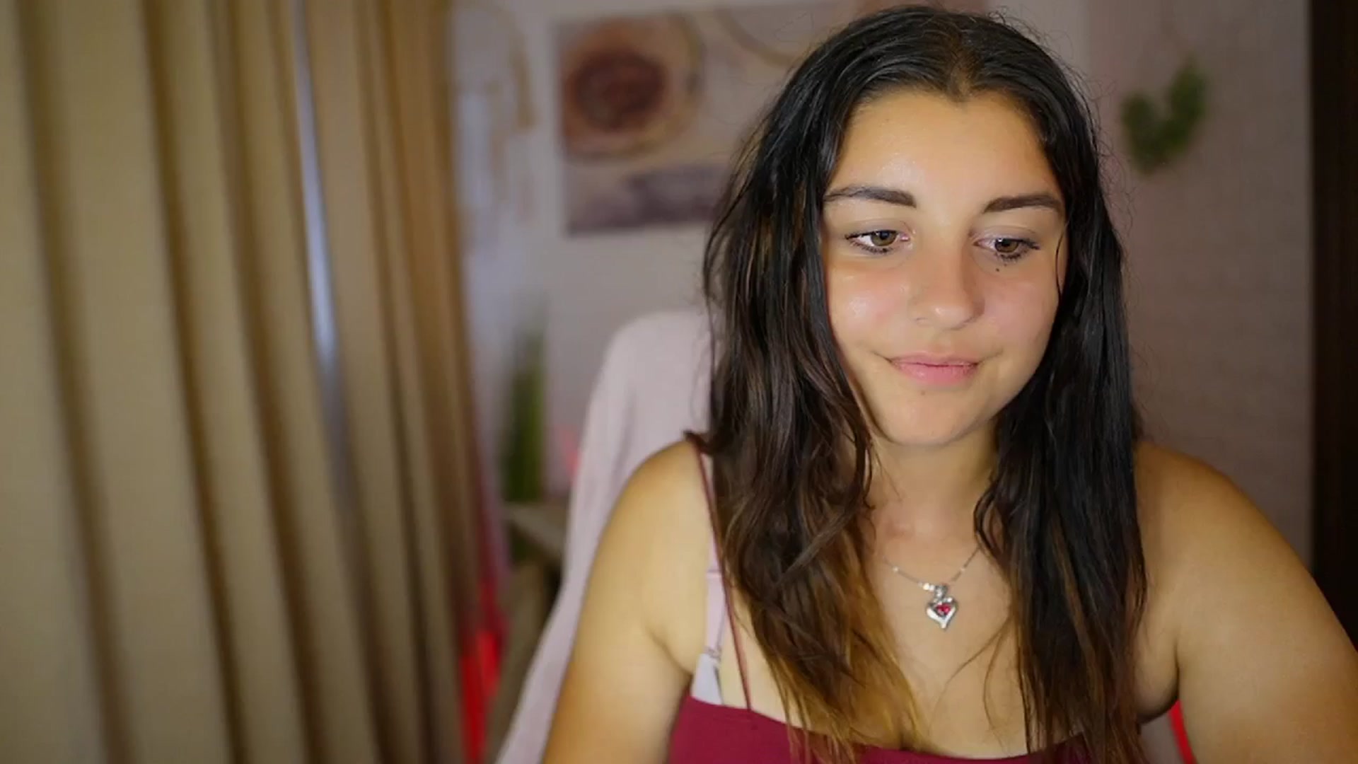 Gallery image thumbnail from Liya__Silver's myfreecams stream on, 08/02/2024, 17:16 image 18 of 20