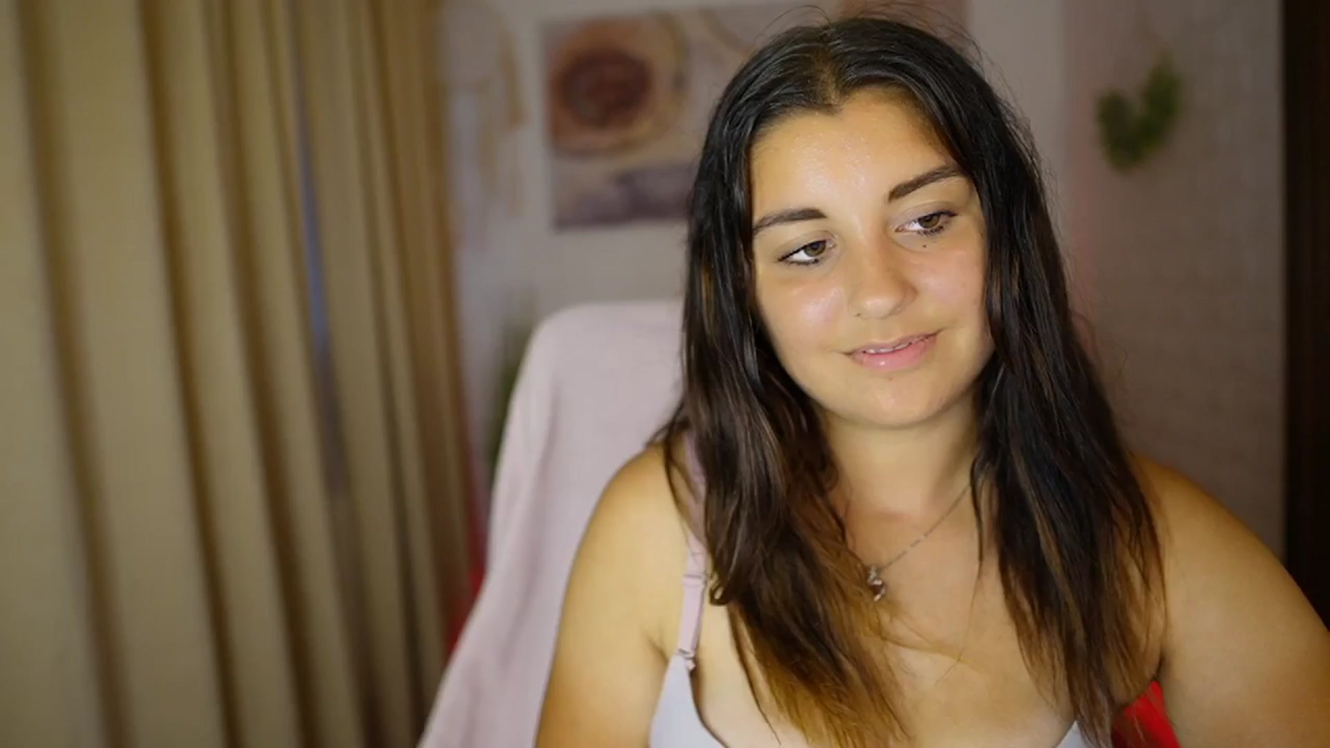 Gallery image thumbnail from Liya__Silver's myfreecams stream on, 08/02/2024, 17:40 image 15 of 20