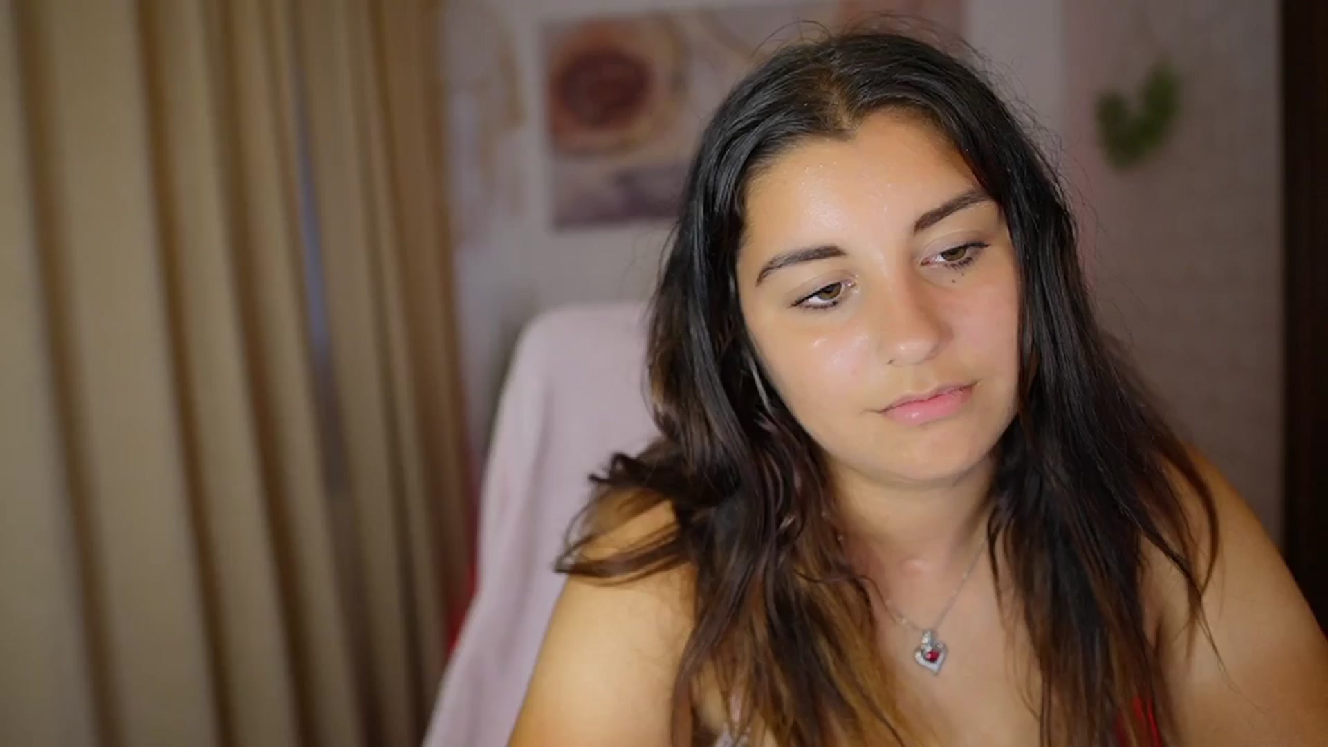 Gallery image thumbnail from Liya__Silver's myfreecams stream on, 08/02/2024, 17:40 image 11 of 20