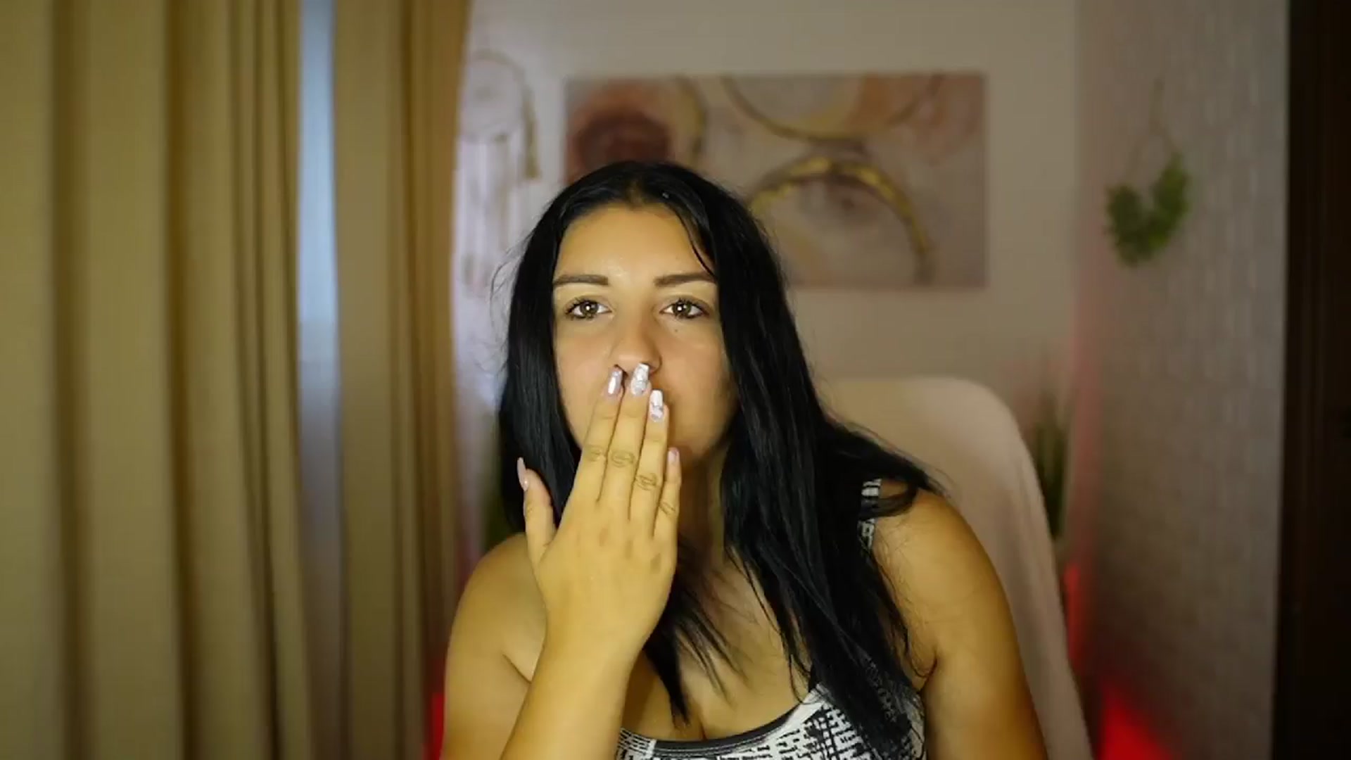 Gallery image thumbnail from Liya__Silver's myfreecams stream on, 08/05/2024, 14:15 image 15 of 20